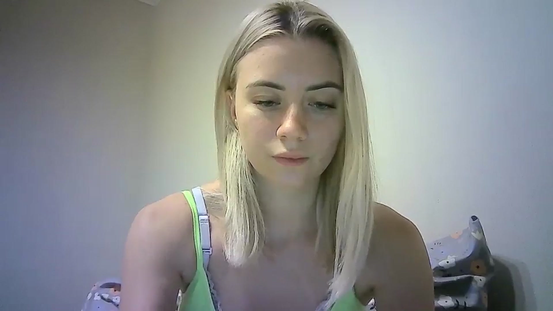 Gallery image thumbnail from Sulfate0's myfreecams stream on, 12/03/2023, 11:27 image 6 of 20