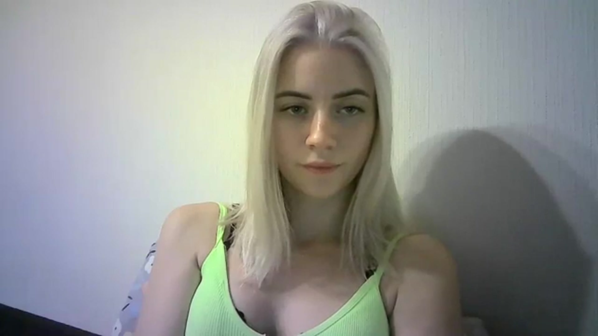 Gallery image thumbnail from Sulfate0's myfreecams stream on, 12/23/2023, 14:11 image 3 of 20