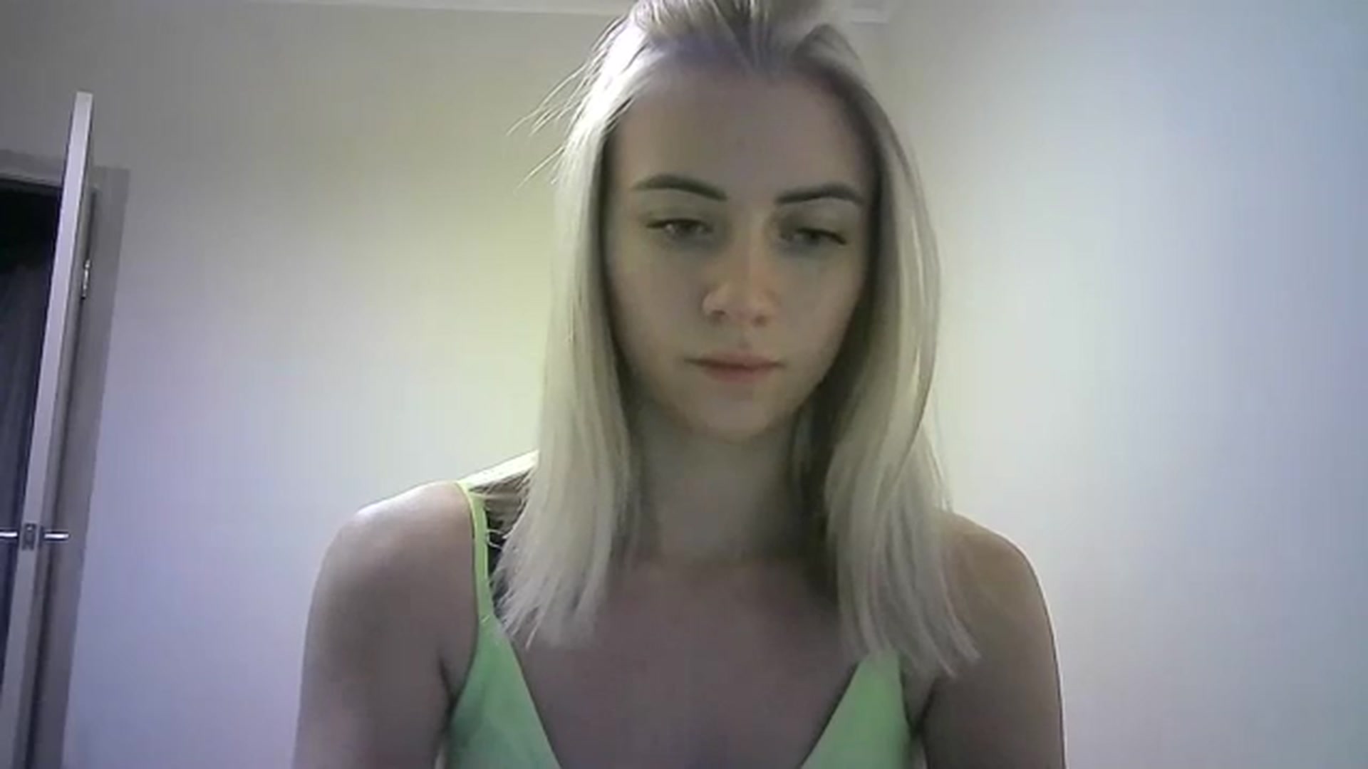 Gallery image thumbnail from Sulfate0's myfreecams stream on, 12/23/2023, 15:54 image 4 of 20