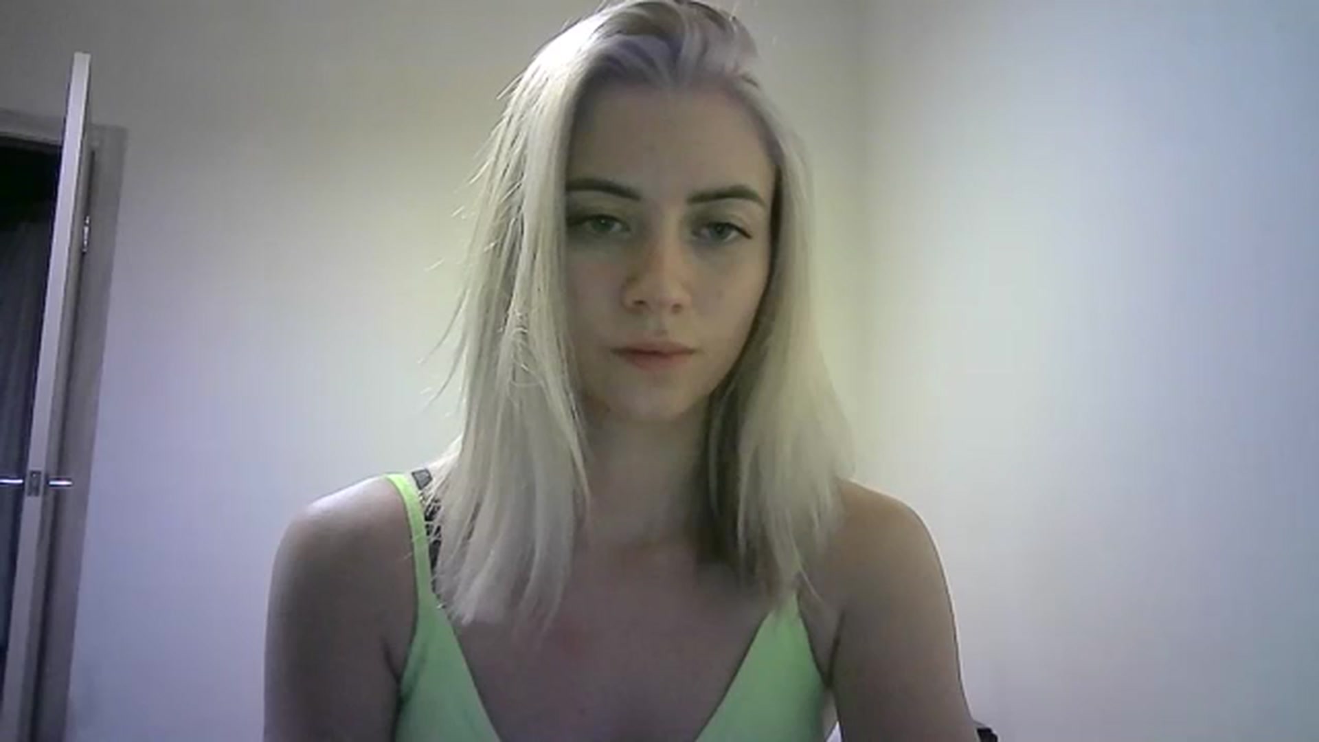 Gallery image thumbnail from Sulfate0's myfreecams stream on, 12/23/2023, 15:54 image 19 of 20