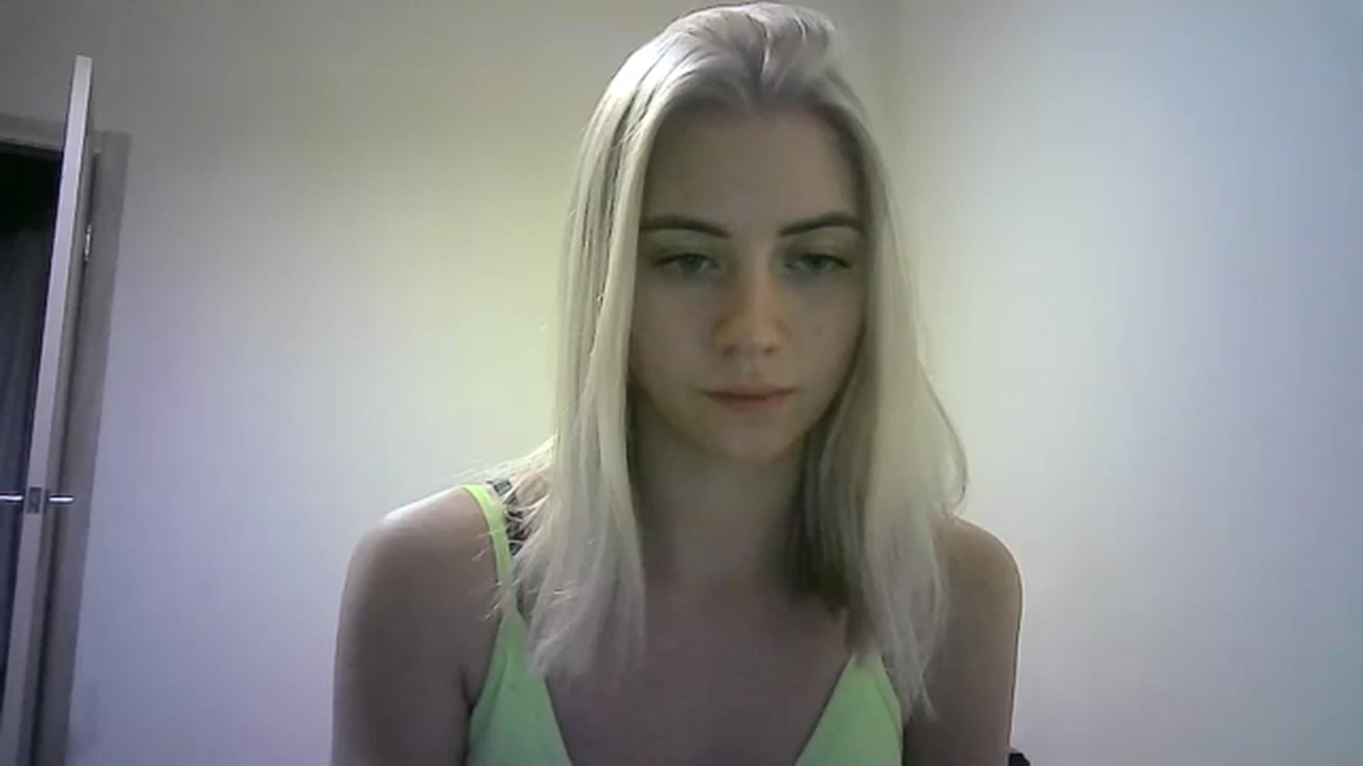 Gallery image thumbnail from Sulfate0's myfreecams stream on, 12/23/2023, 15:54 image 18 of 20