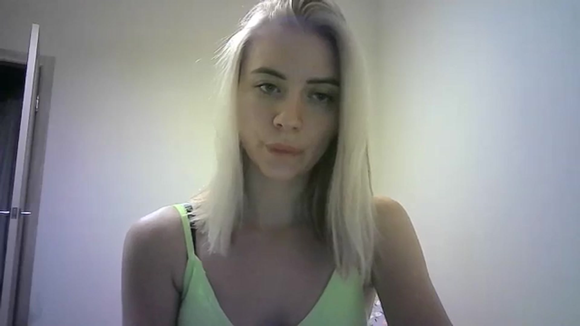 Gallery image thumbnail from Sulfate0's myfreecams stream on, 12/23/2023, 15:54 image 12 of 20