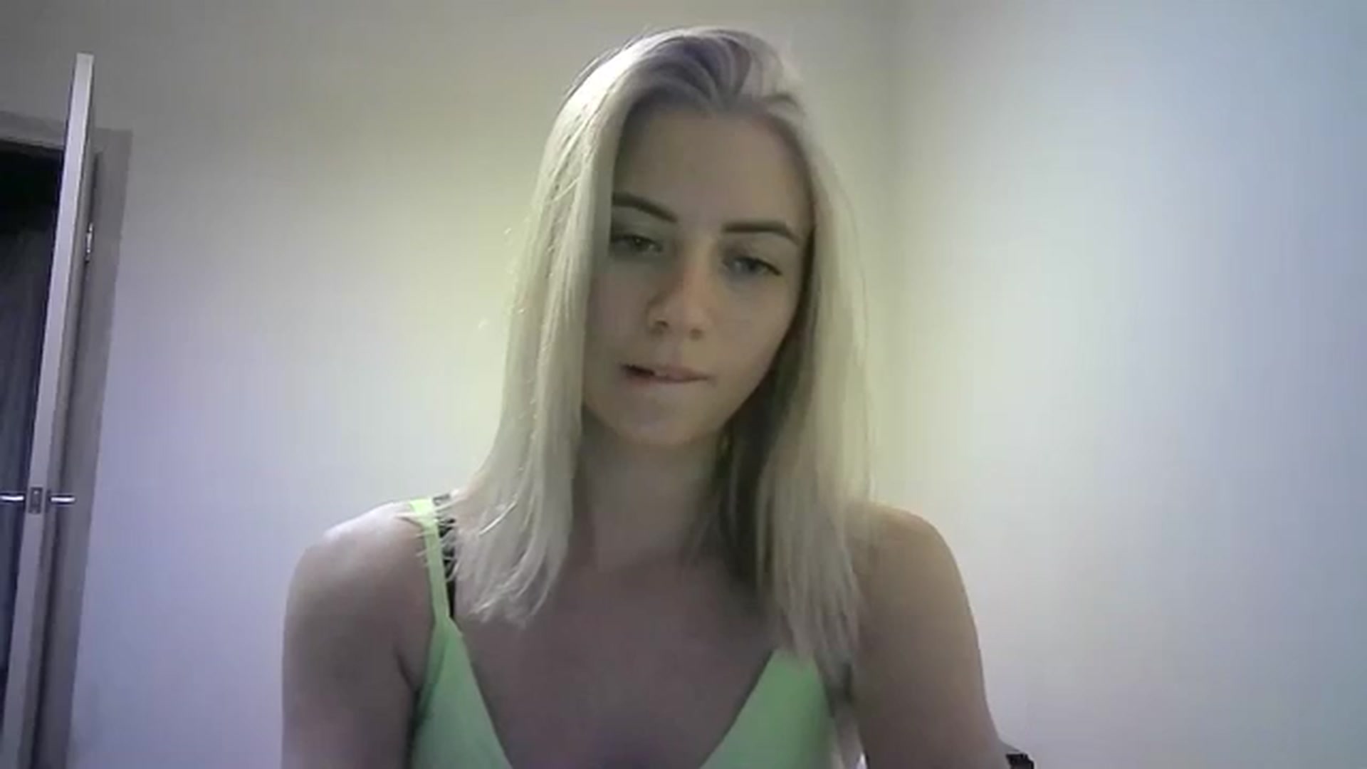 Gallery image thumbnail from Sulfate0's myfreecams stream on, 12/23/2023, 15:54 image 14 of 20