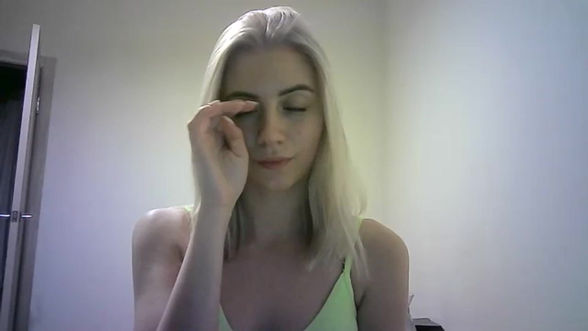 Gallery image thumbnail from Sulfate0's myfreecams stream on, 12/23/2023, 15:54 image 17 of 20