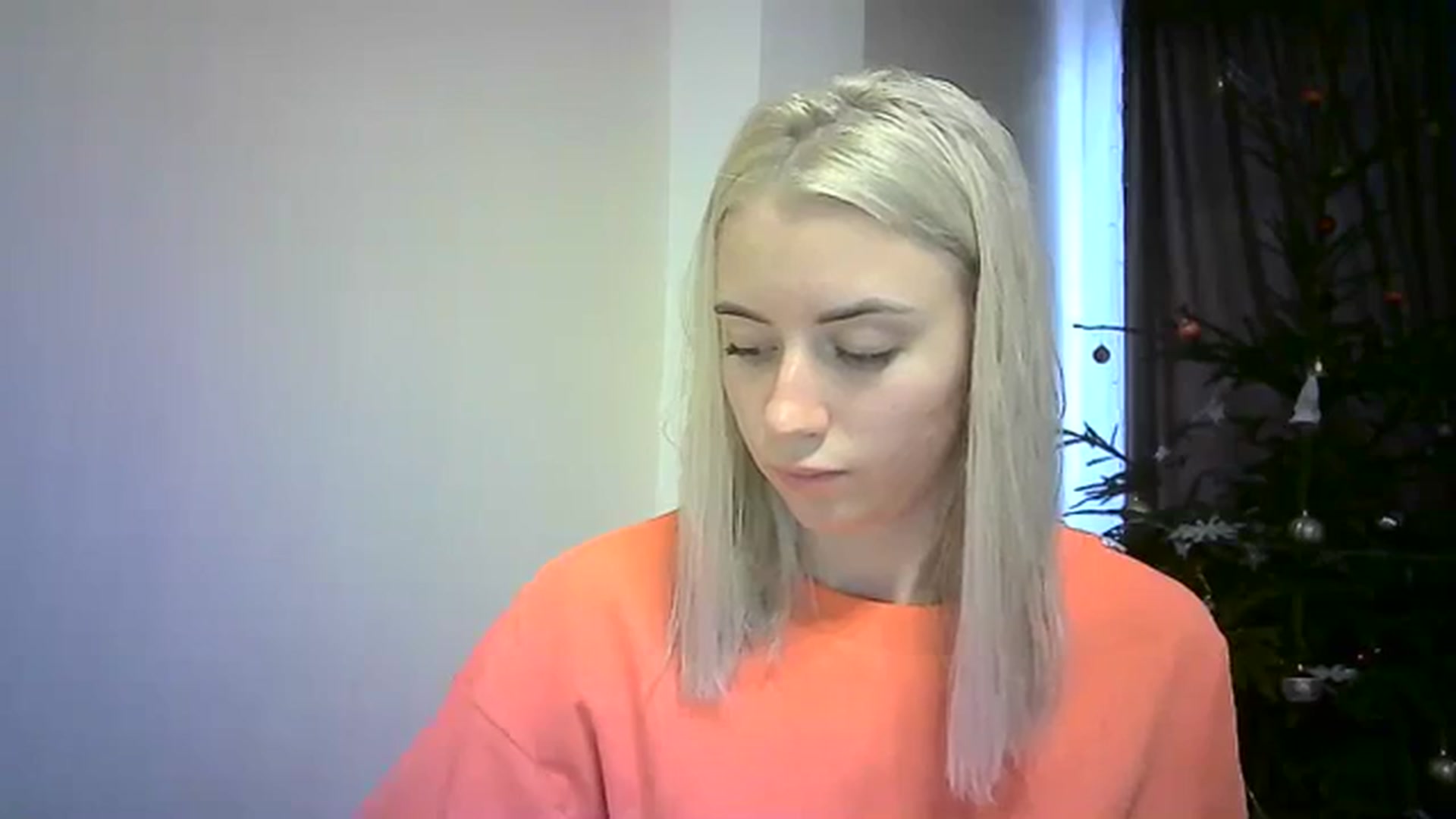 Gallery image thumbnail from Sulfate0's myfreecams stream on, 12/31/2023, 12:41 image 16 of 20