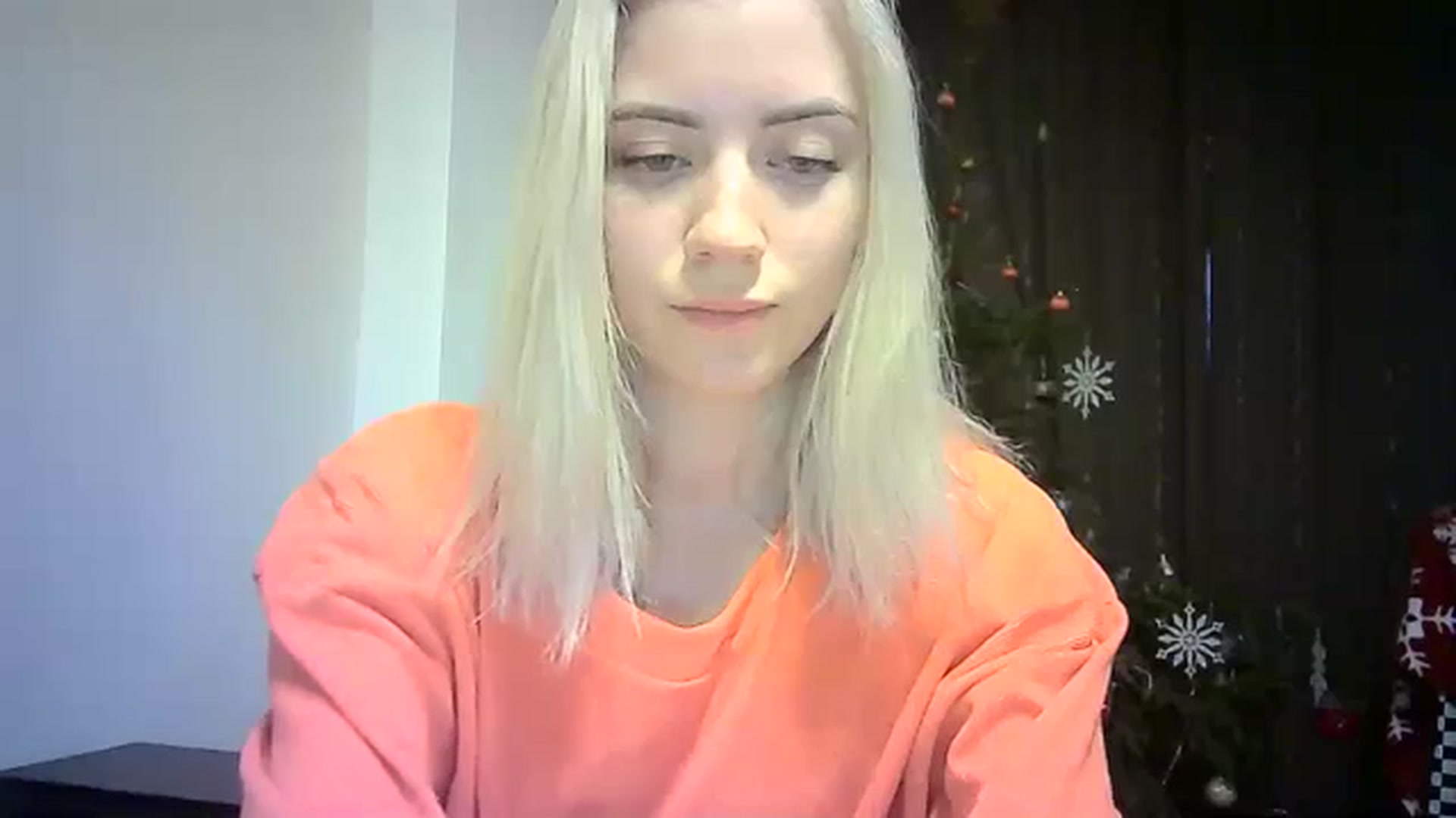 Gallery image thumbnail from Sulfate0's myfreecams stream on, 12/31/2023, 14:09 image 20 of 20