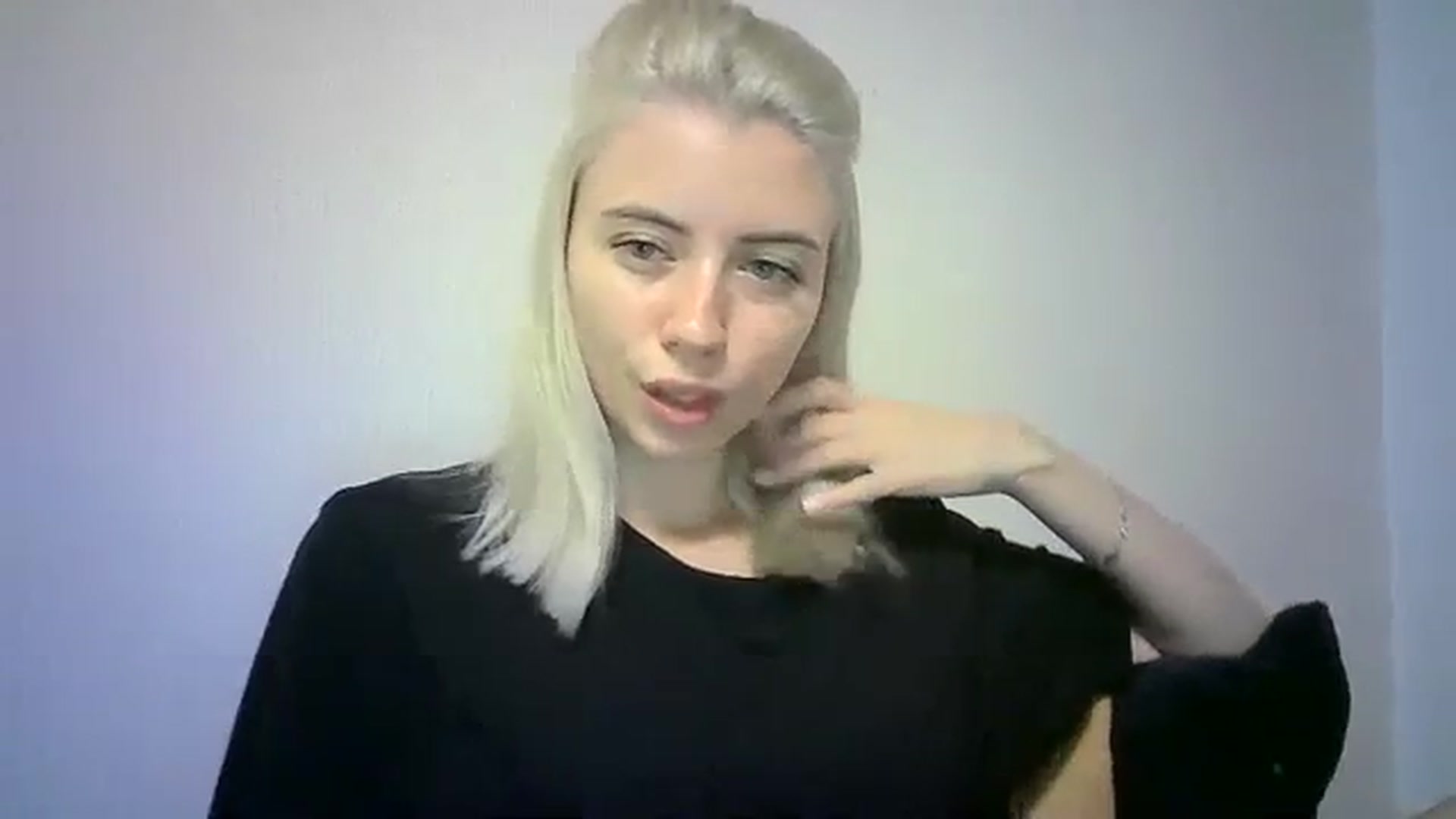 Gallery image thumbnail from Sulfate0's myfreecams stream on, 01/04/2024, 10:03 image 8 of 20