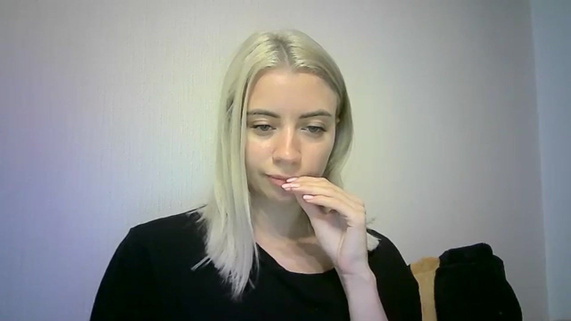 Gallery image thumbnail from Sulfate0's myfreecams stream on, 01/04/2024, 10:03 image 7 of 20