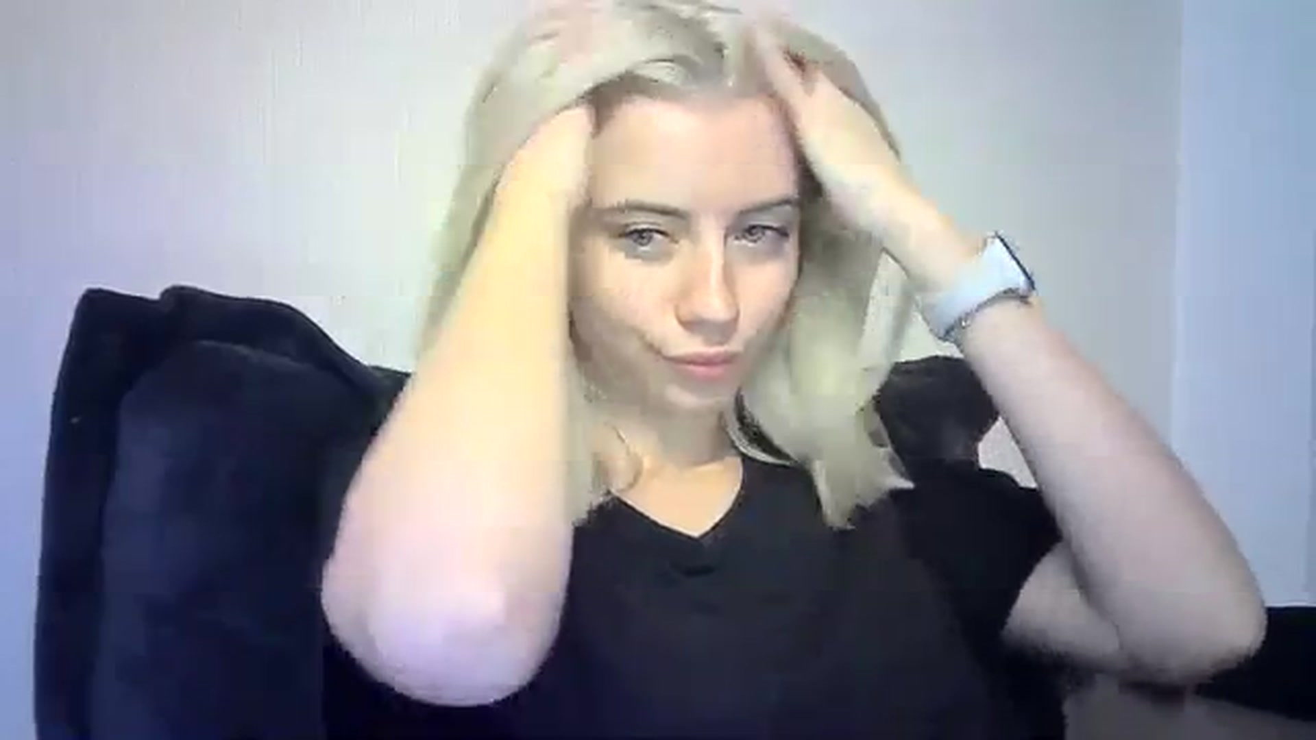 Gallery image thumbnail from Sulfate0's myfreecams stream on, 01/04/2024, 13:19 image 9 of 20