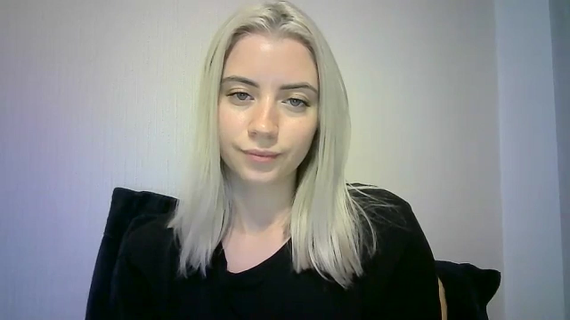 Gallery image thumbnail from Sulfate0's myfreecams stream on, 01/04/2024, 13:19 image 6 of 20
