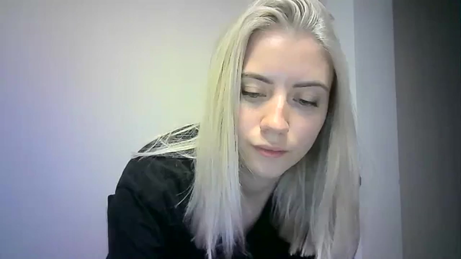 Gallery image thumbnail from Sulfate0's myfreecams stream on, 01/04/2024, 13:19 image 15 of 20