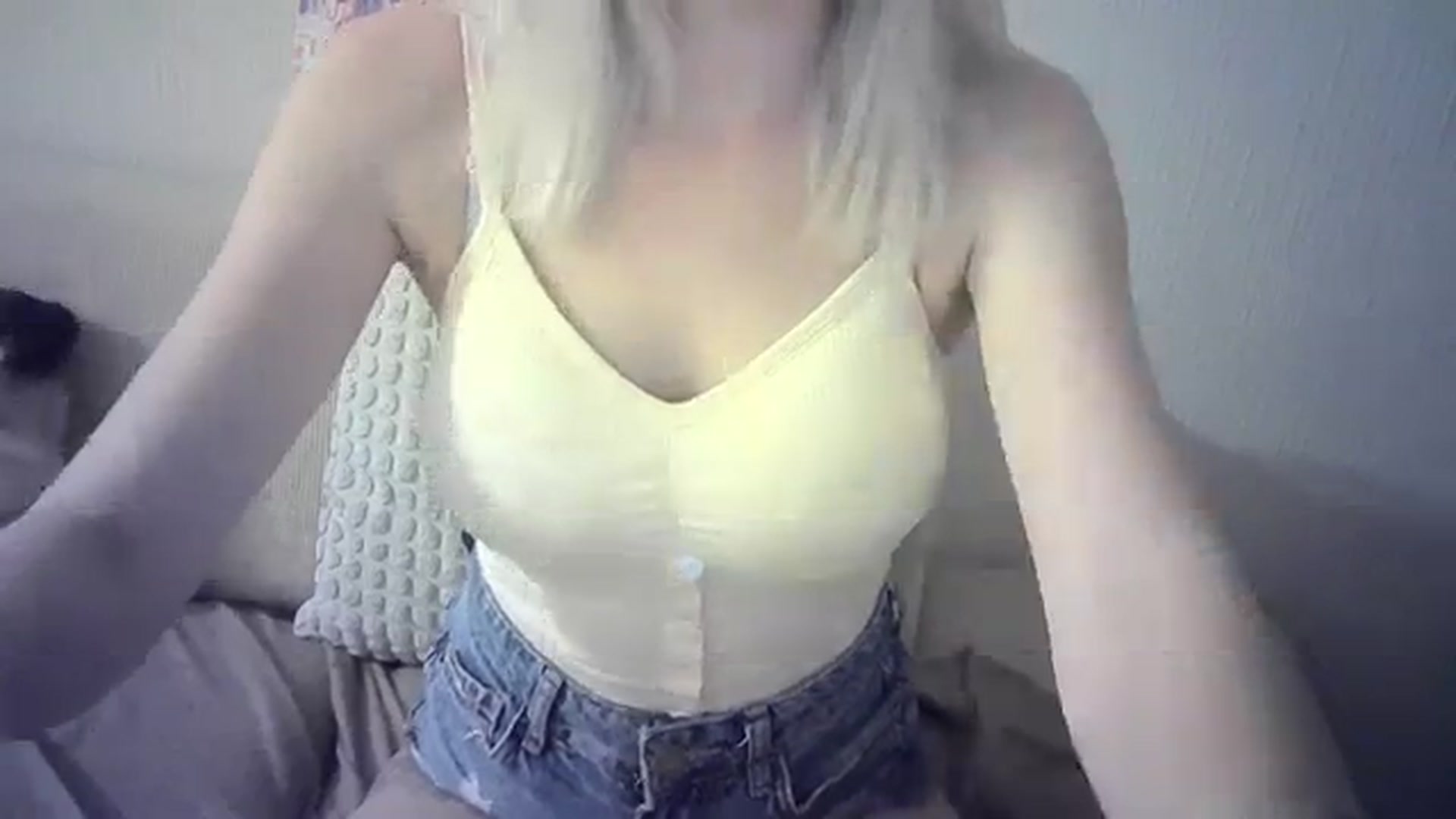 Gallery image thumbnail from Sulfate0's myfreecams stream on, 02/04/2024, 13:07 image 3 of 20
