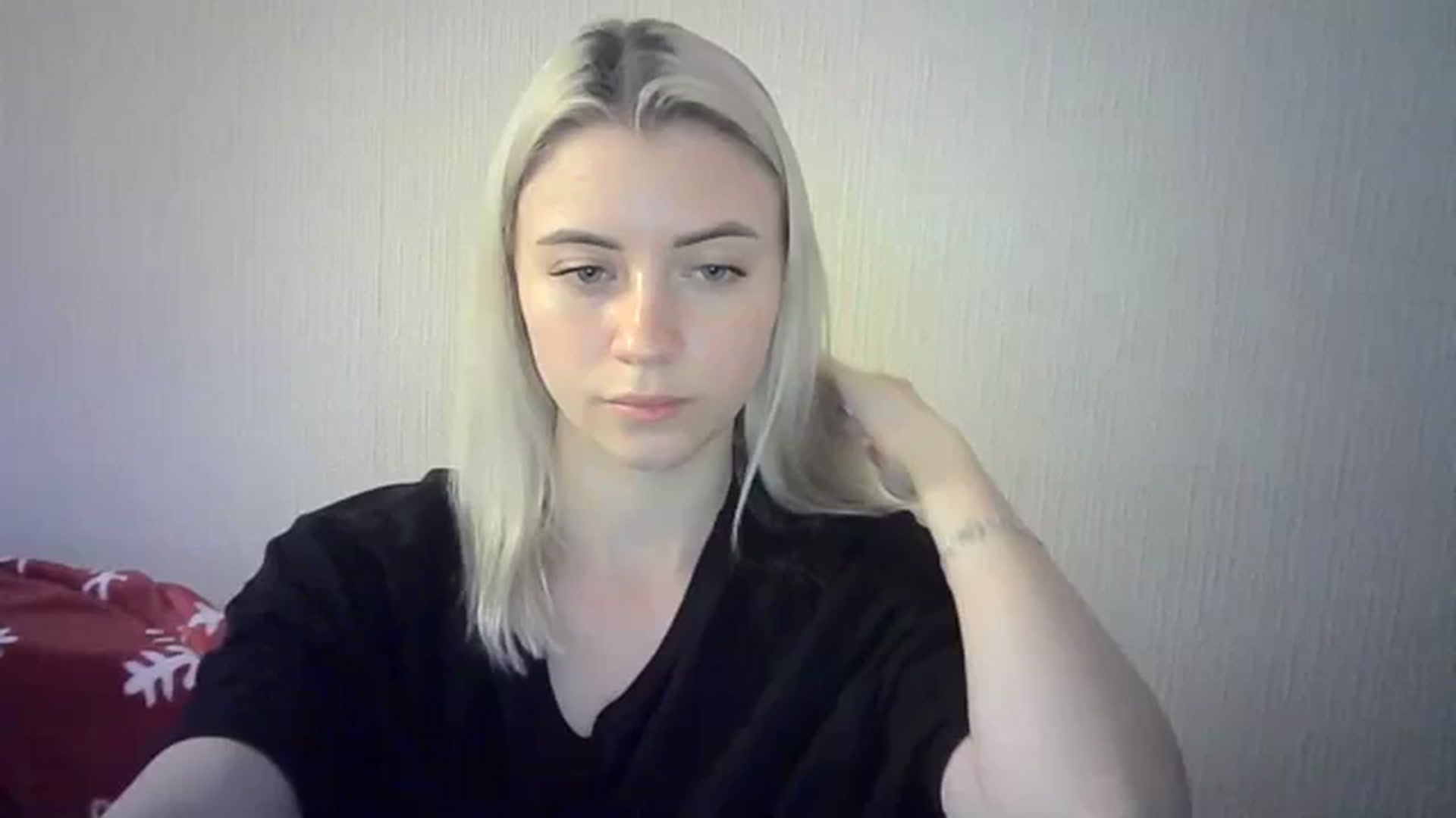 Gallery image thumbnail from Sulfate0's myfreecams stream on, 02/10/2024, 12:20 image 4 of 20