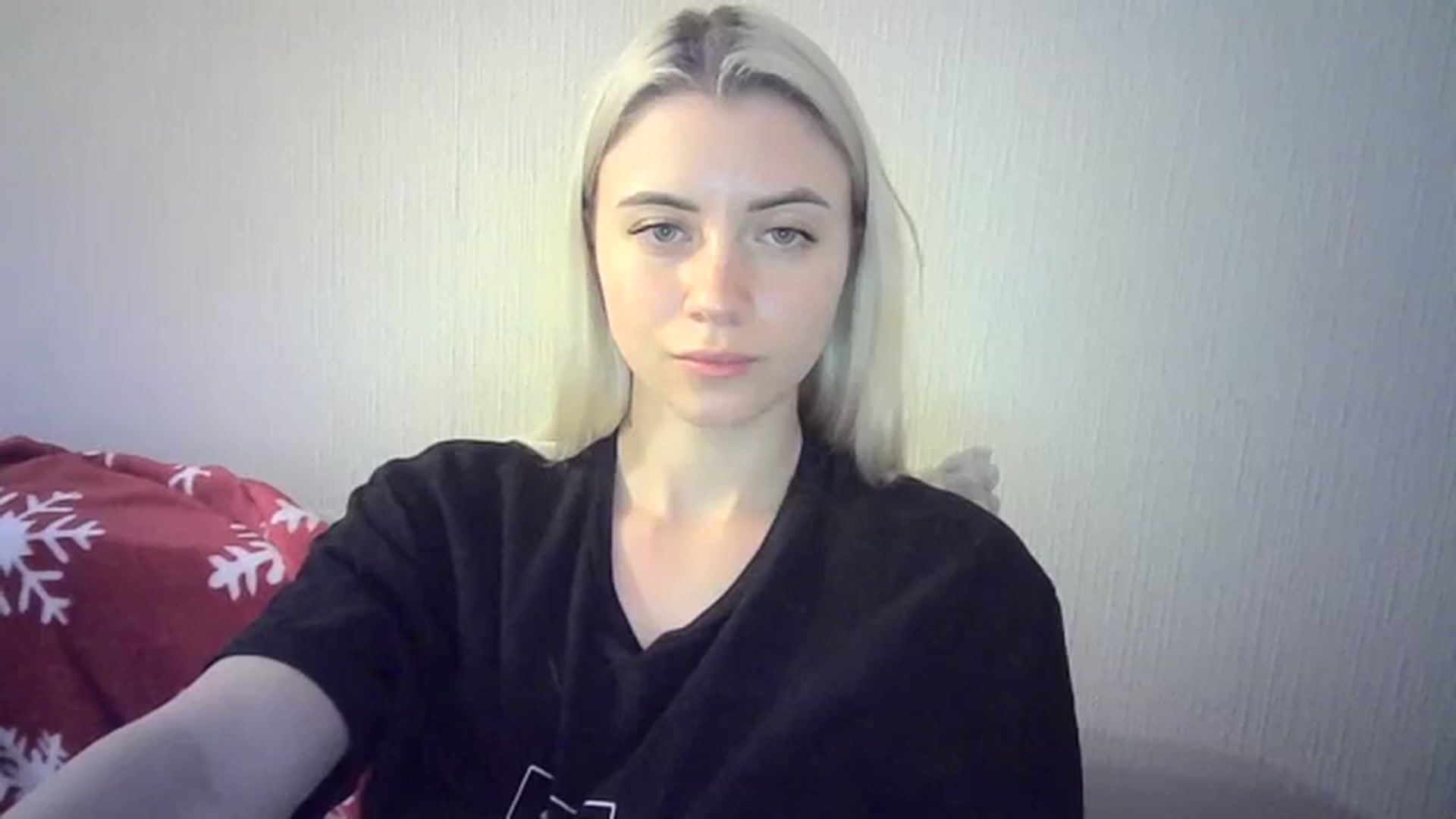 Gallery image thumbnail from Sulfate0's myfreecams stream on, 02/10/2024, 12:20 image 14 of 20