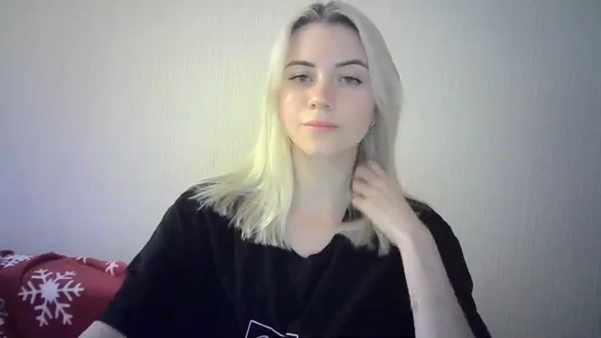 Gallery image thumbnail from Sulfate0's myfreecams stream on, 02/10/2024, 12:20 image 19 of 20