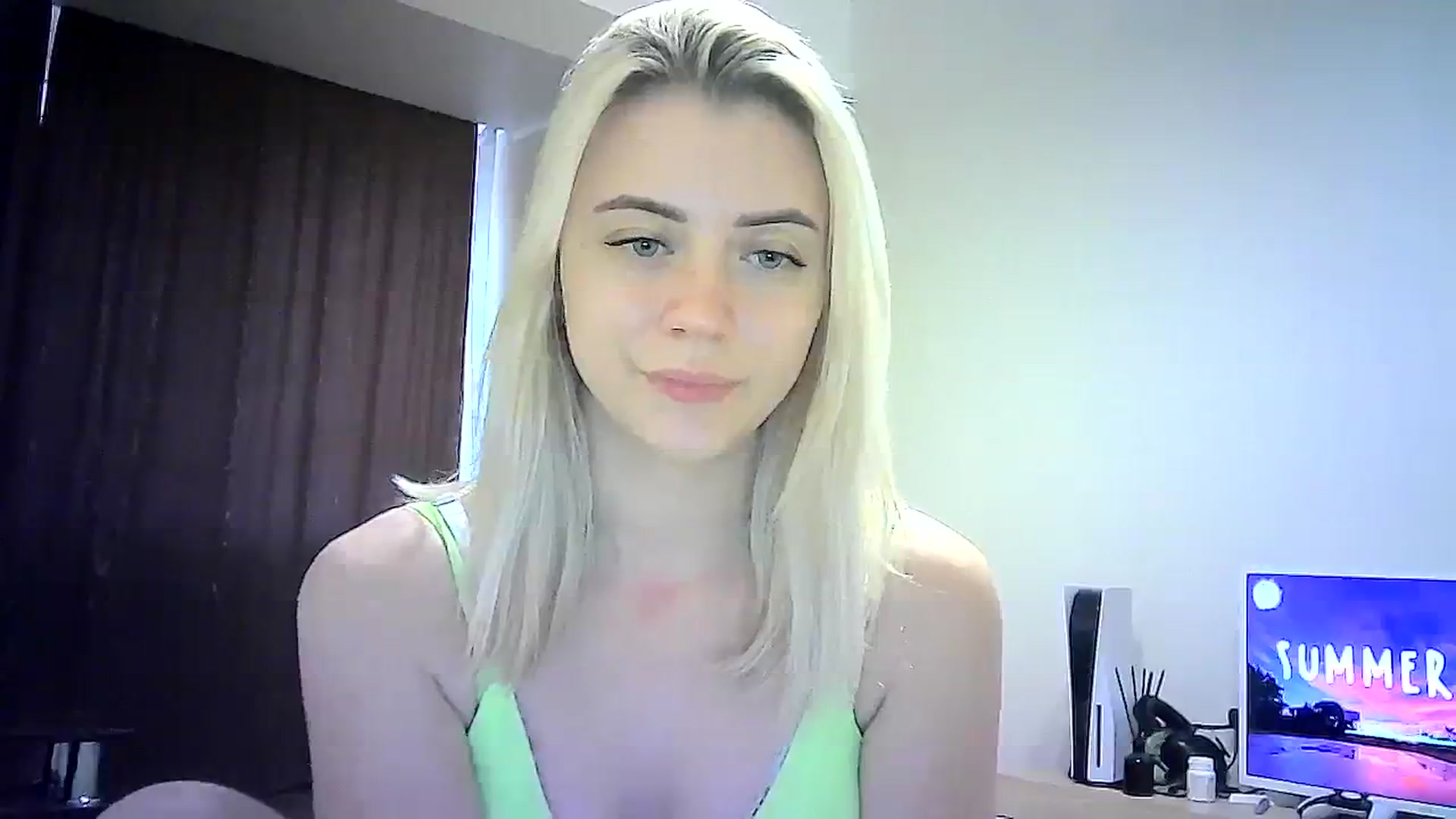 Gallery image thumbnail from Sulfate0's myfreecams stream on, 02/18/2024, 12:07 image 17 of 20