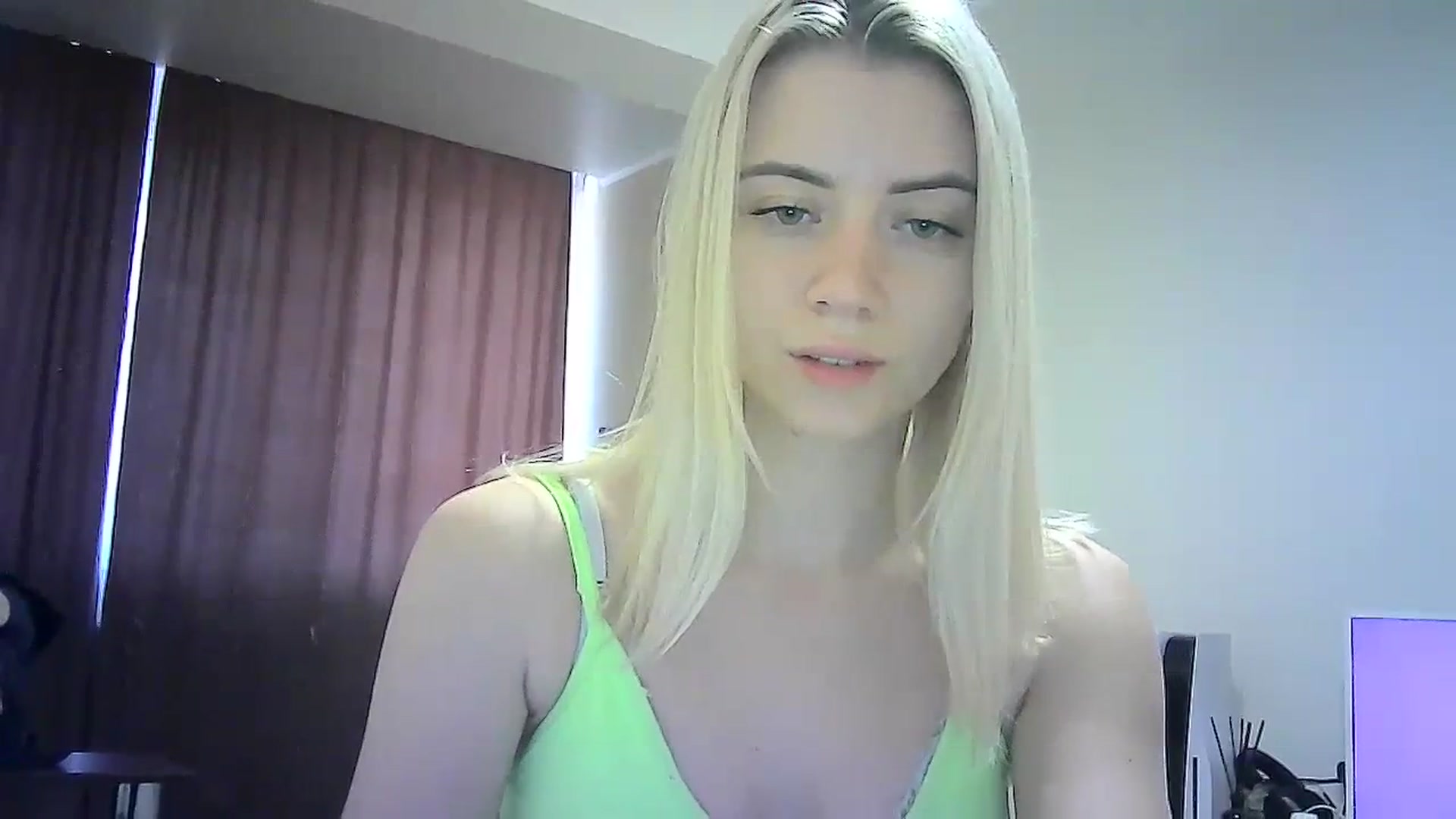 Gallery image thumbnail from Sulfate0's myfreecams stream on, 02/19/2024, 09:14 image 9 of 20