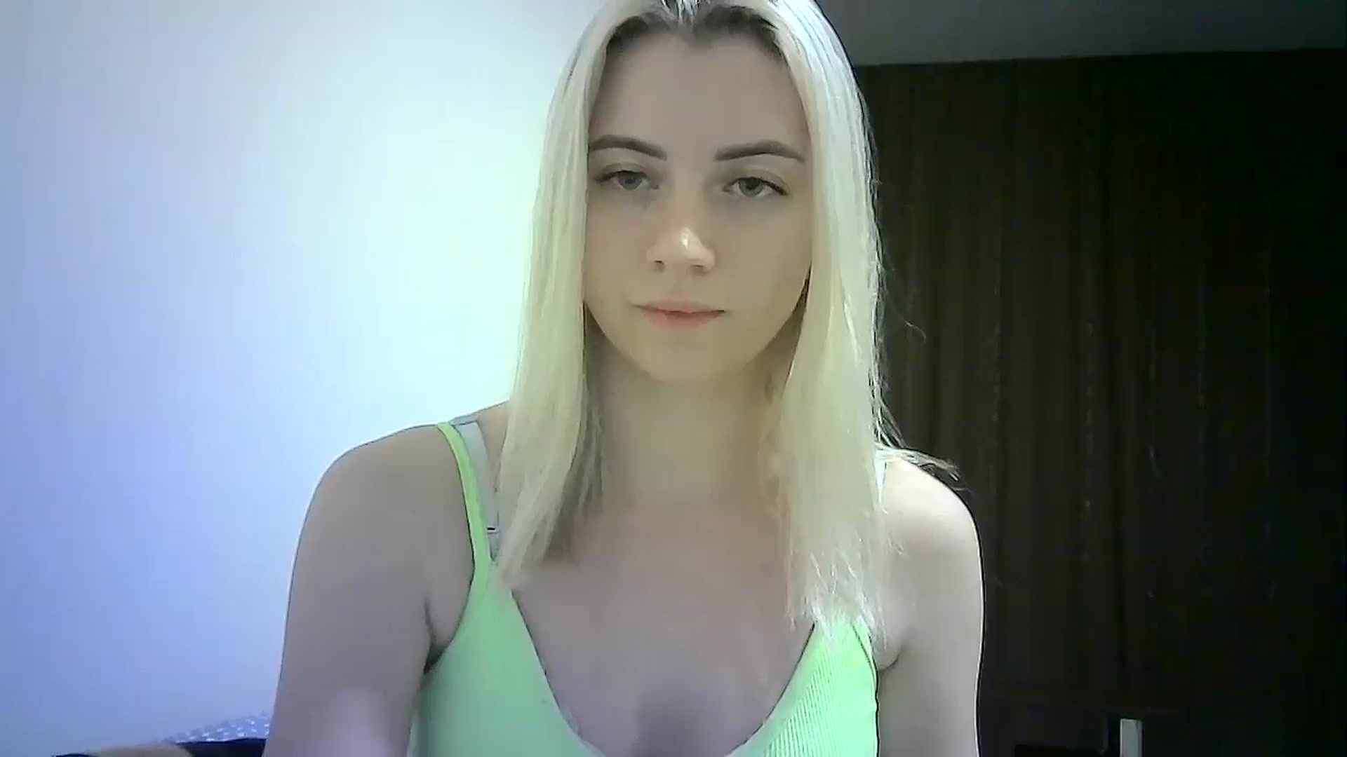 Gallery image thumbnail from Sulfate0's myfreecams stream on, 02/19/2024, 16:29 image 16 of 20