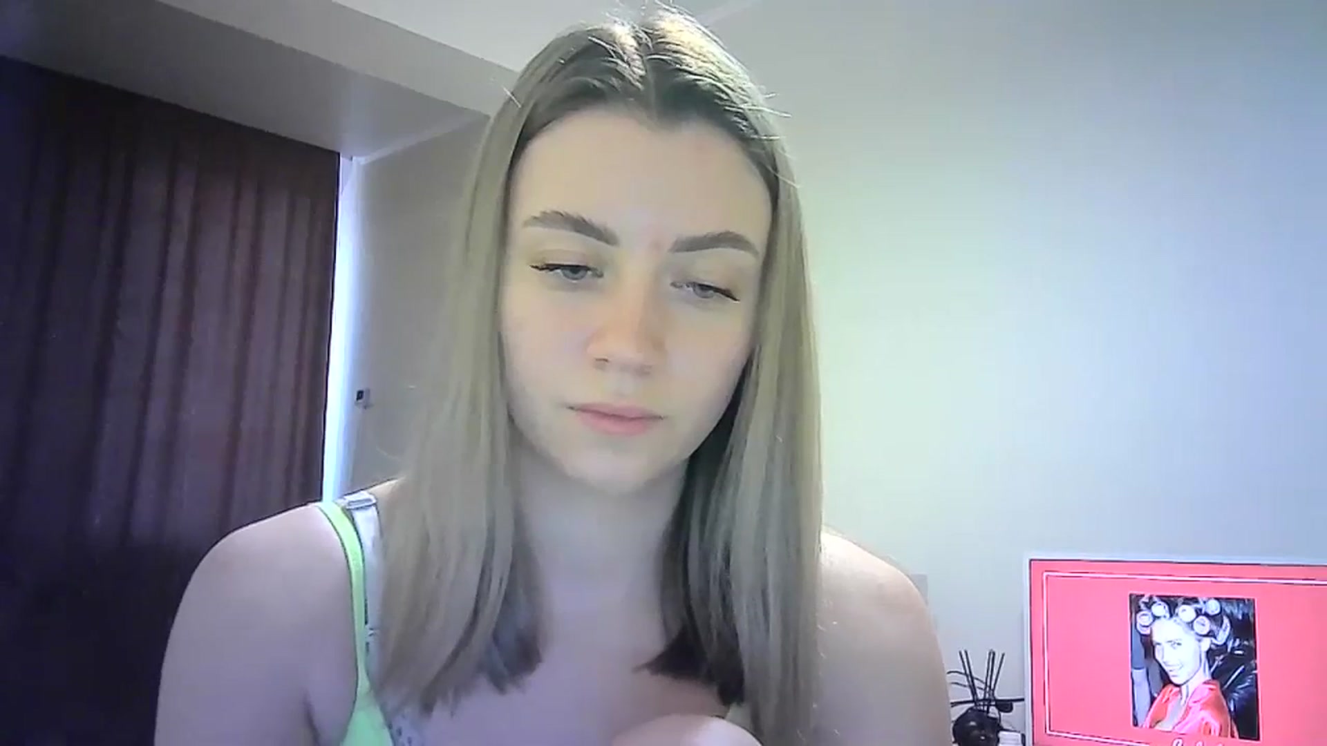 Gallery image thumbnail from Sulfate0's myfreecams stream on, 03/01/2024, 14:27 image 6 of 20