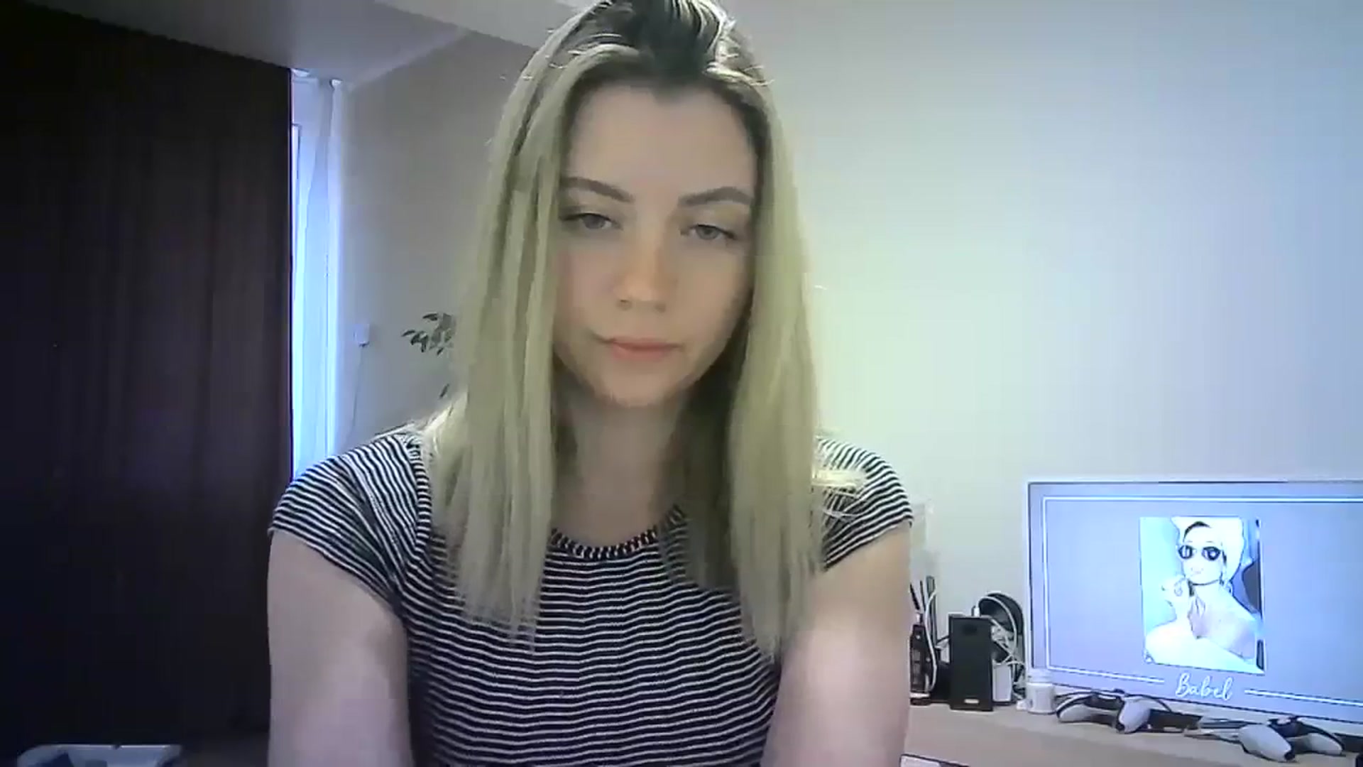 Gallery image thumbnail from Sulfate0's myfreecams stream on, 03/11/2024, 14:49 image 18 of 20