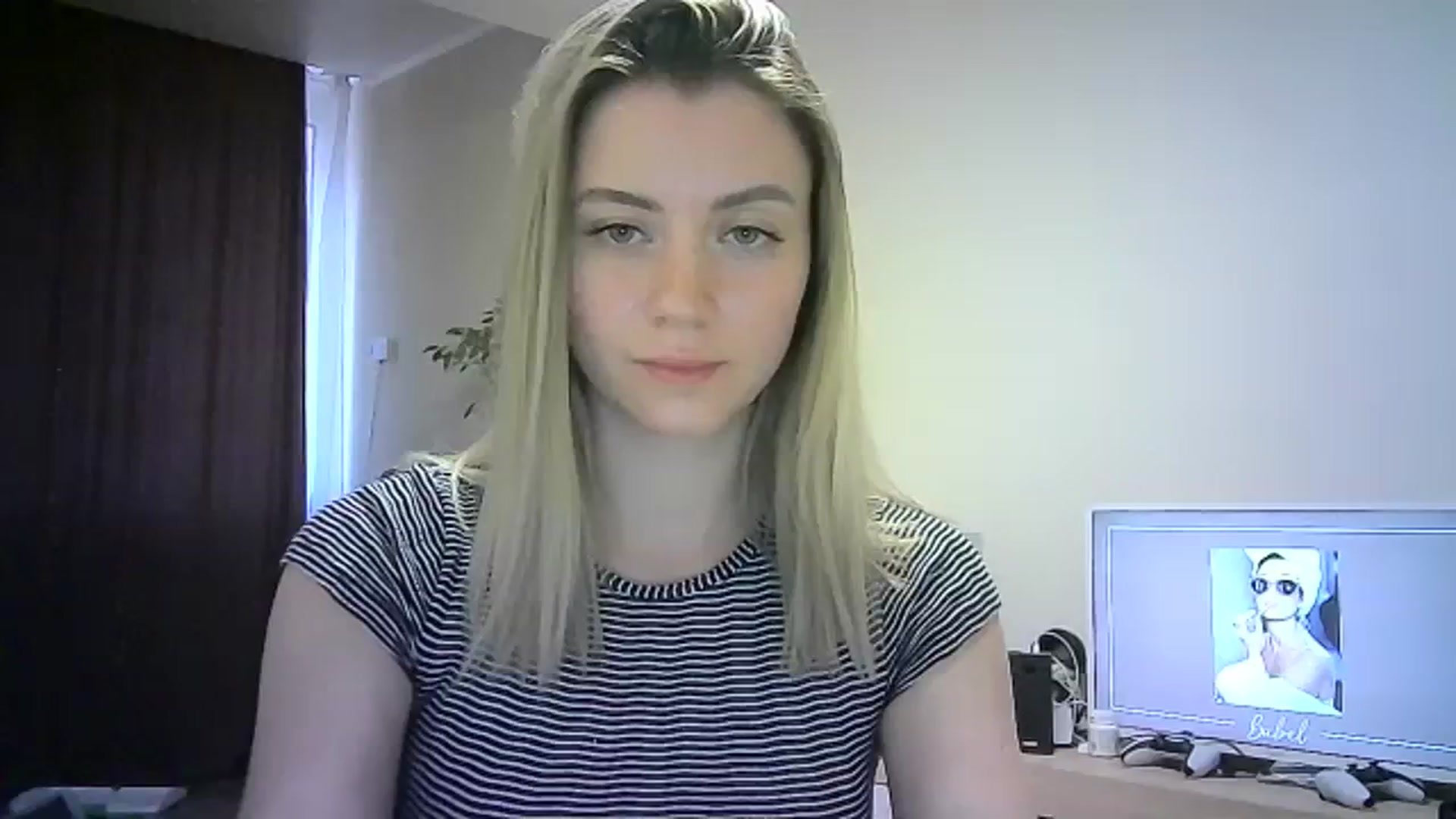 Gallery image thumbnail from Sulfate0's myfreecams stream on, 03/11/2024, 14:49 image 1 of 20