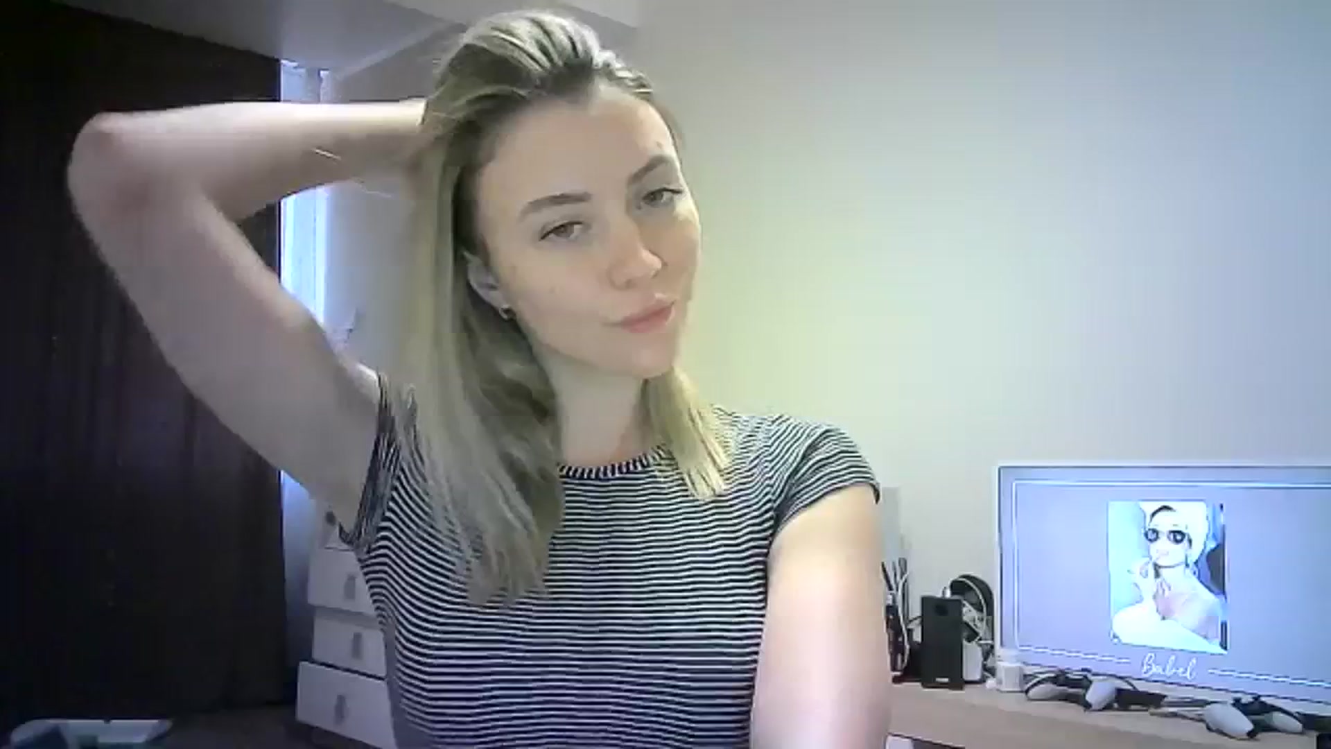 Gallery image thumbnail from Sulfate0's myfreecams stream on, 03/11/2024, 14:49 image 5 of 20