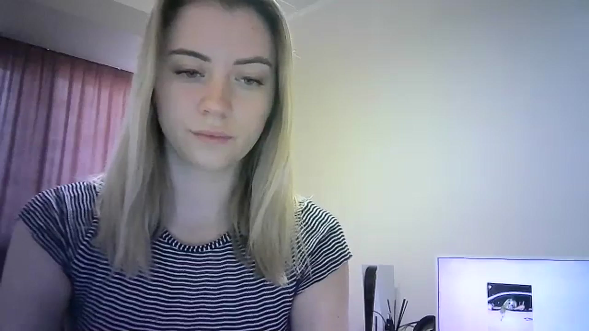 Gallery image thumbnail from Sulfate0's myfreecams stream on, 03/17/2024, 11:10 image 8 of 20