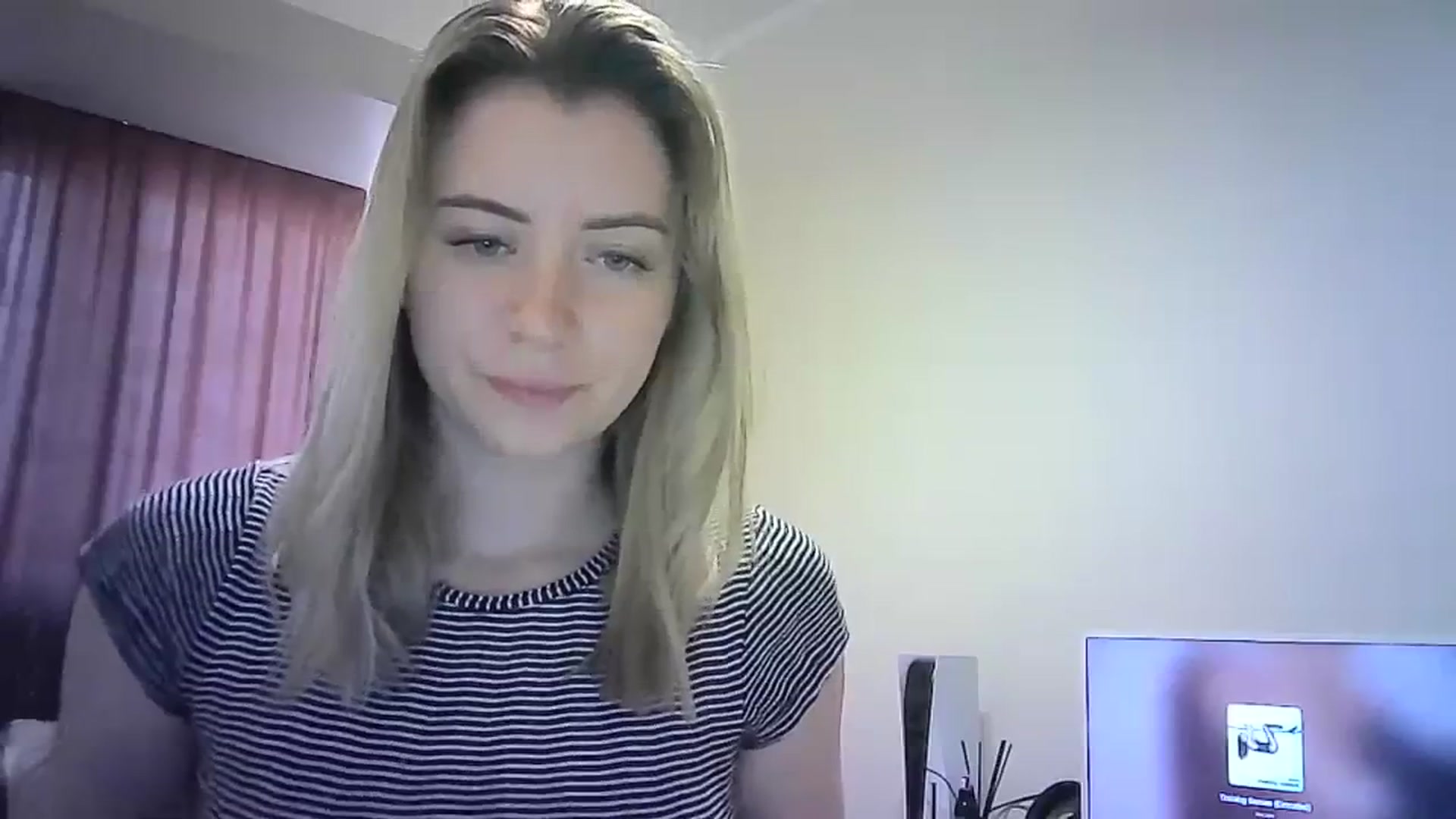 Gallery image thumbnail from Sulfate0's myfreecams stream on, 03/17/2024, 11:10 image 18 of 20