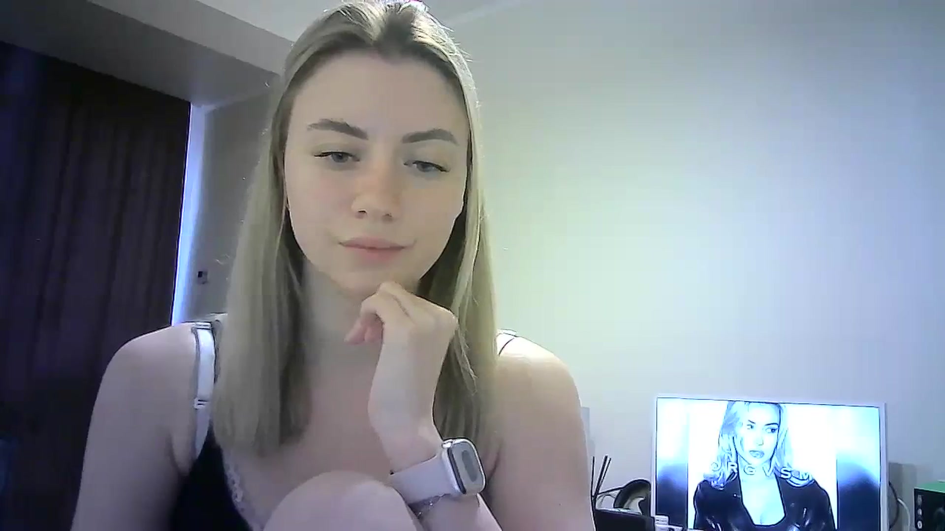 Gallery image thumbnail from Sulfate0's myfreecams stream on, 03/18/2024, 15:24 image 9 of 20