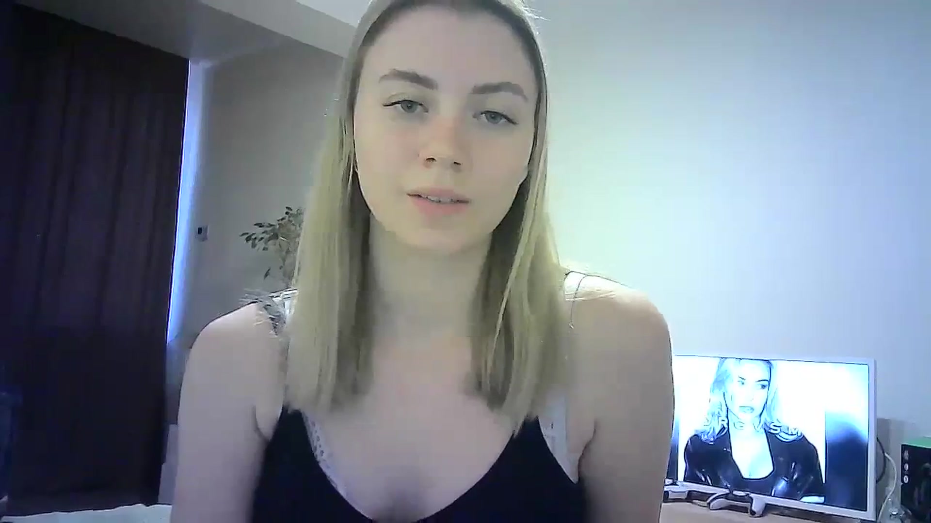 Gallery image thumbnail from Sulfate0's myfreecams stream on, 03/18/2024, 15:24 image 16 of 20
