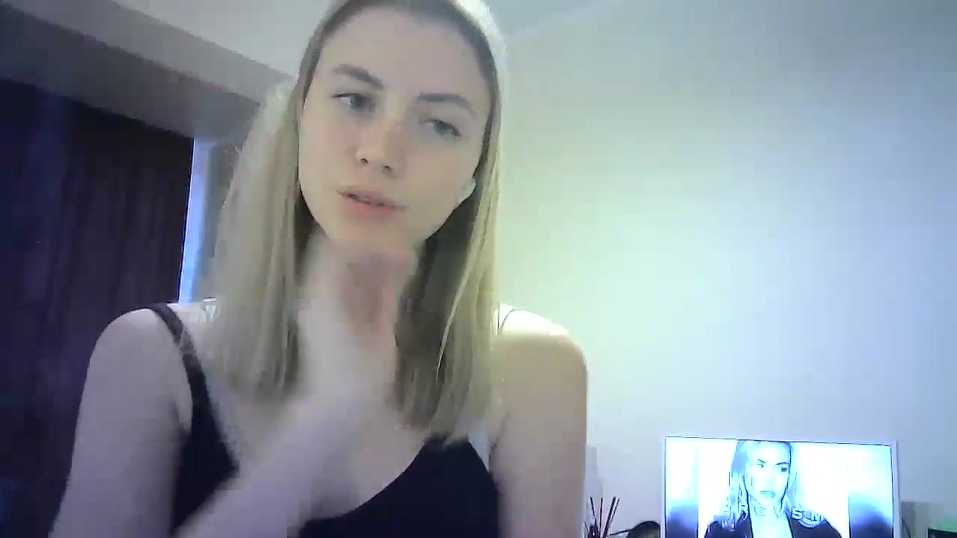 Gallery image thumbnail from Sulfate0's myfreecams stream on, 03/18/2024, 15:24 image 17 of 20