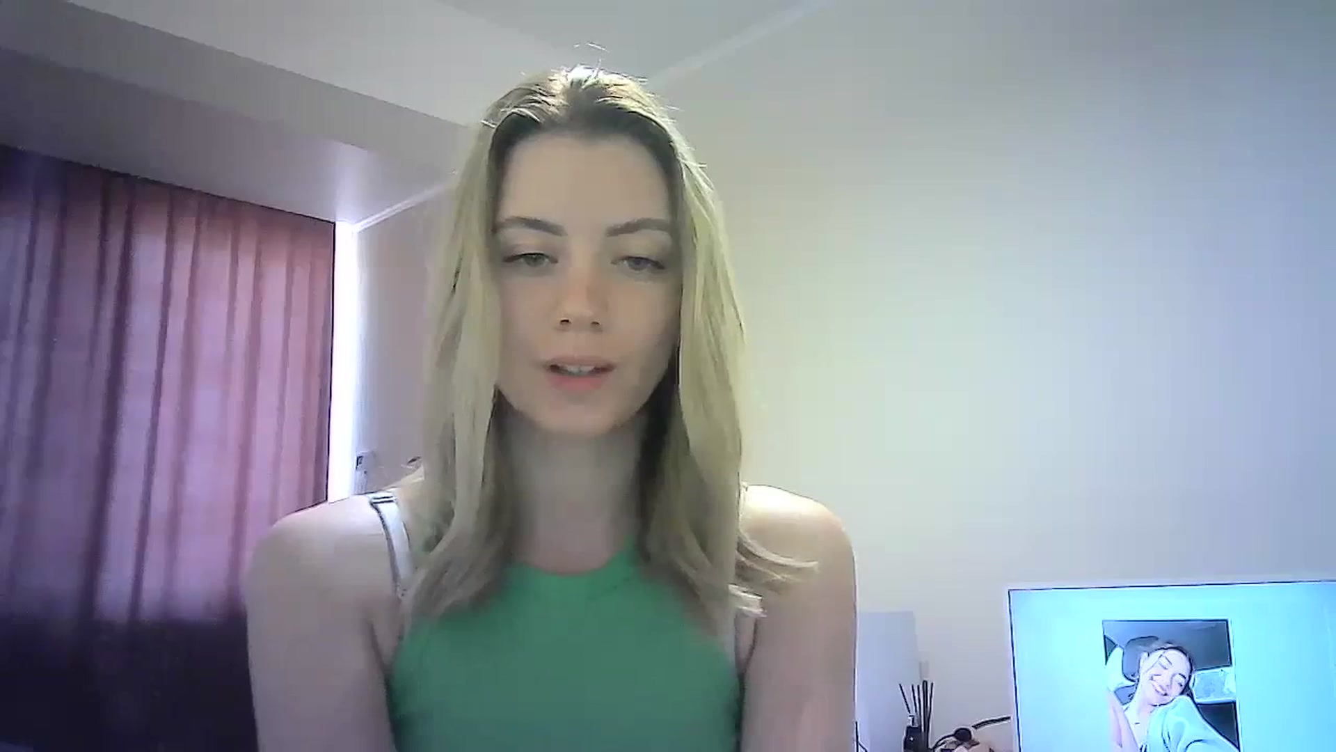 Gallery image thumbnail from Sulfate0's myfreecams stream on, 03/24/2024, 11:25 image 19 of 20