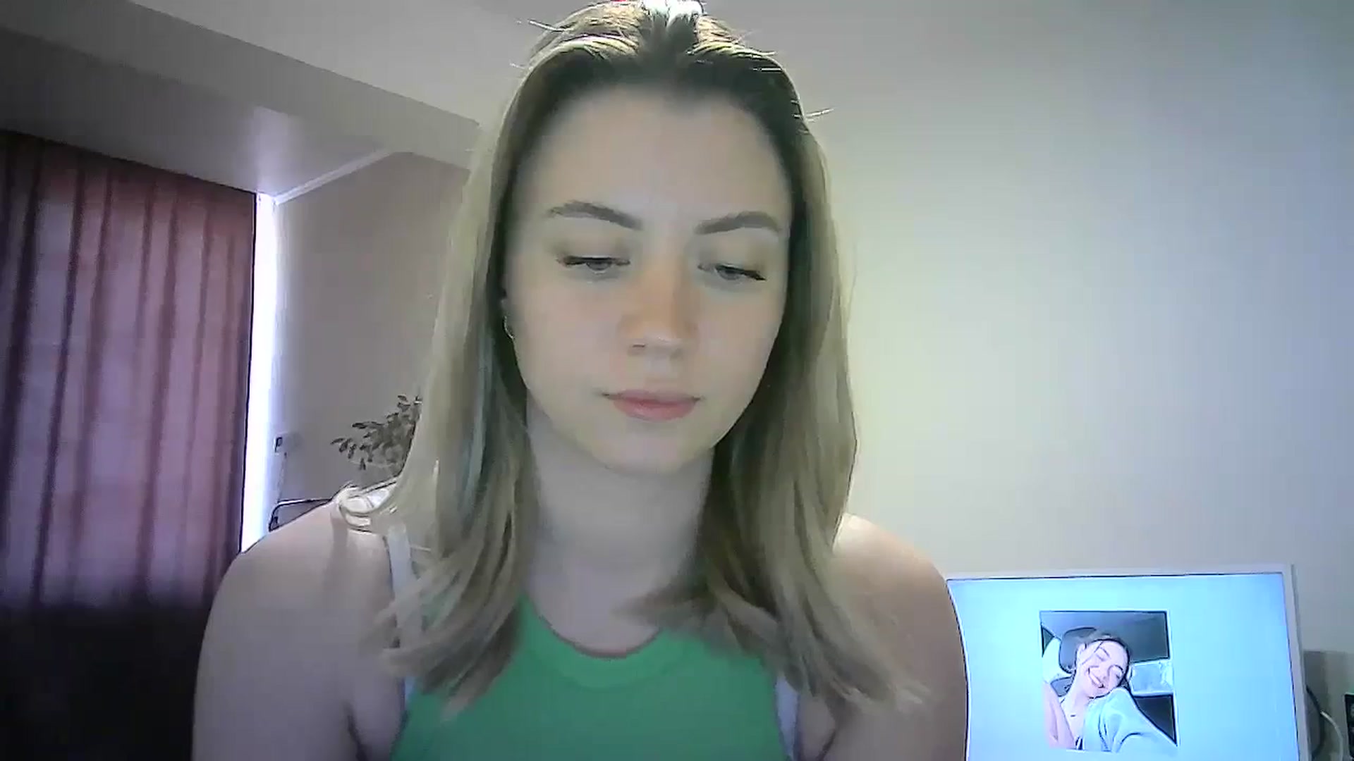 Gallery image thumbnail from Sulfate0's myfreecams stream on, 03/24/2024, 11:25 image 2 of 20