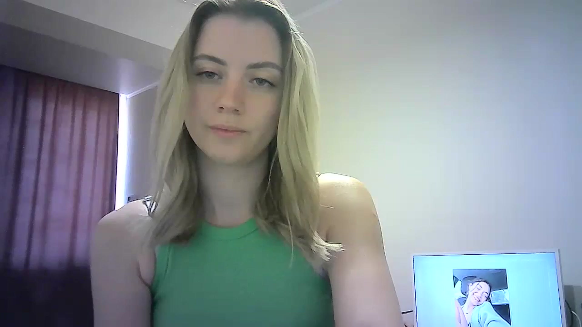 Gallery image thumbnail from Sulfate0's myfreecams stream on, 03/24/2024, 11:25 image 12 of 20