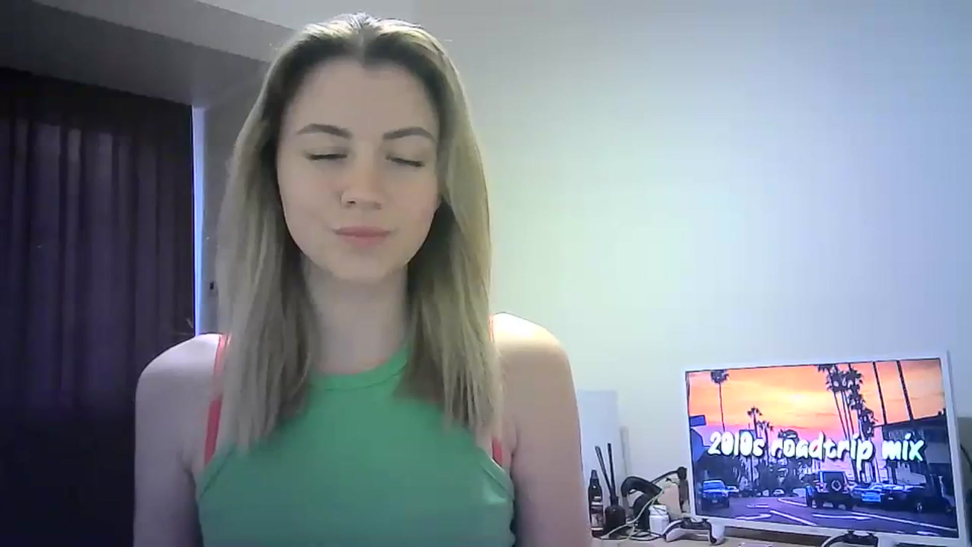Gallery image thumbnail from Sulfate0's myfreecams stream on, 03/29/2024, 14:58 image 17 of 20