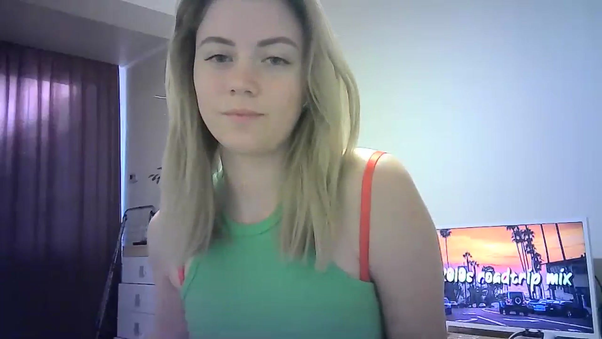 Gallery image thumbnail from Sulfate0's myfreecams stream on, 03/29/2024, 14:58 image 11 of 20