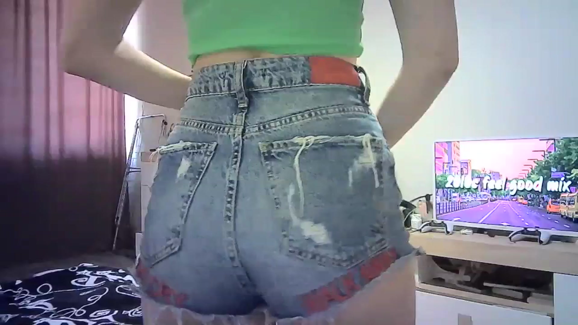 Gallery image thumbnail from Sulfate0's myfreecams stream on, 03/30/2024, 11:04 image 18 of 20