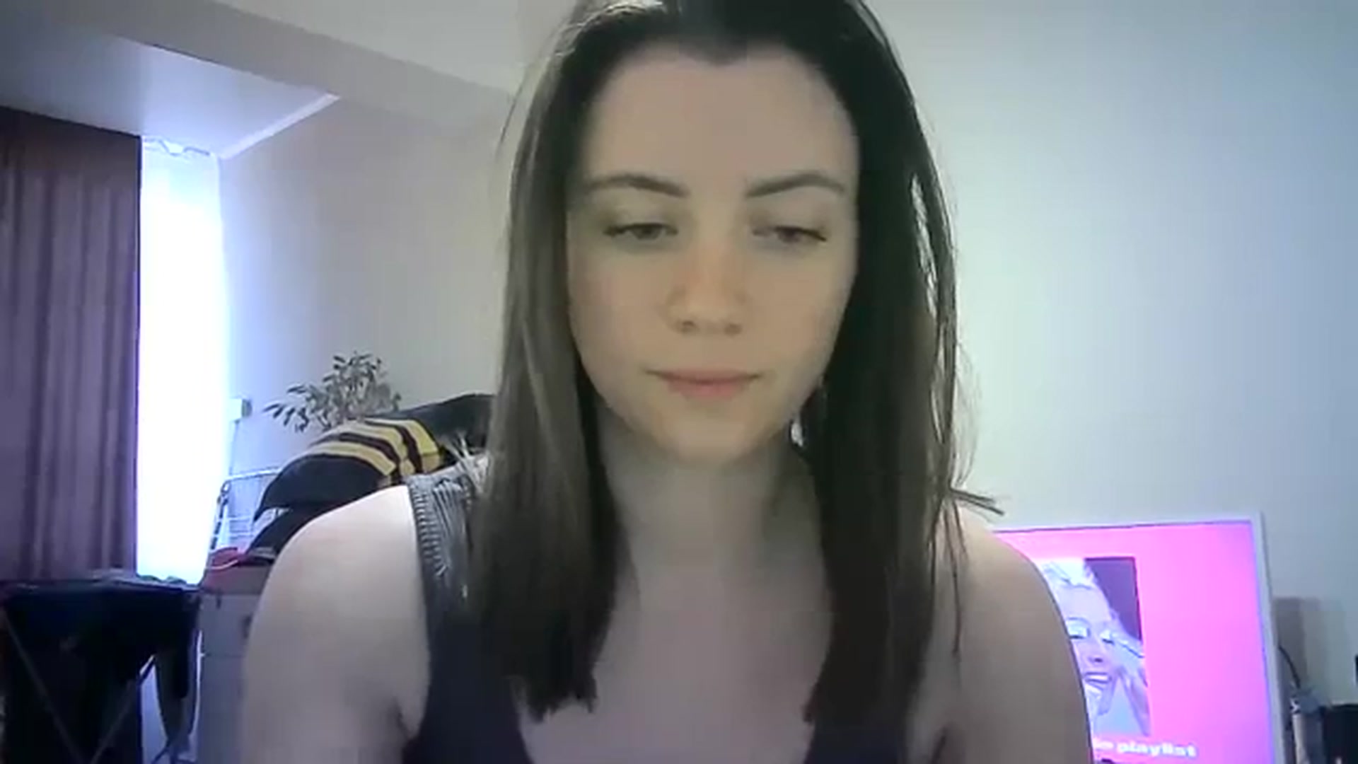 Gallery image thumbnail from Sulfate0's myfreecams stream on, 04/05/2024, 12:08 image 13 of 20