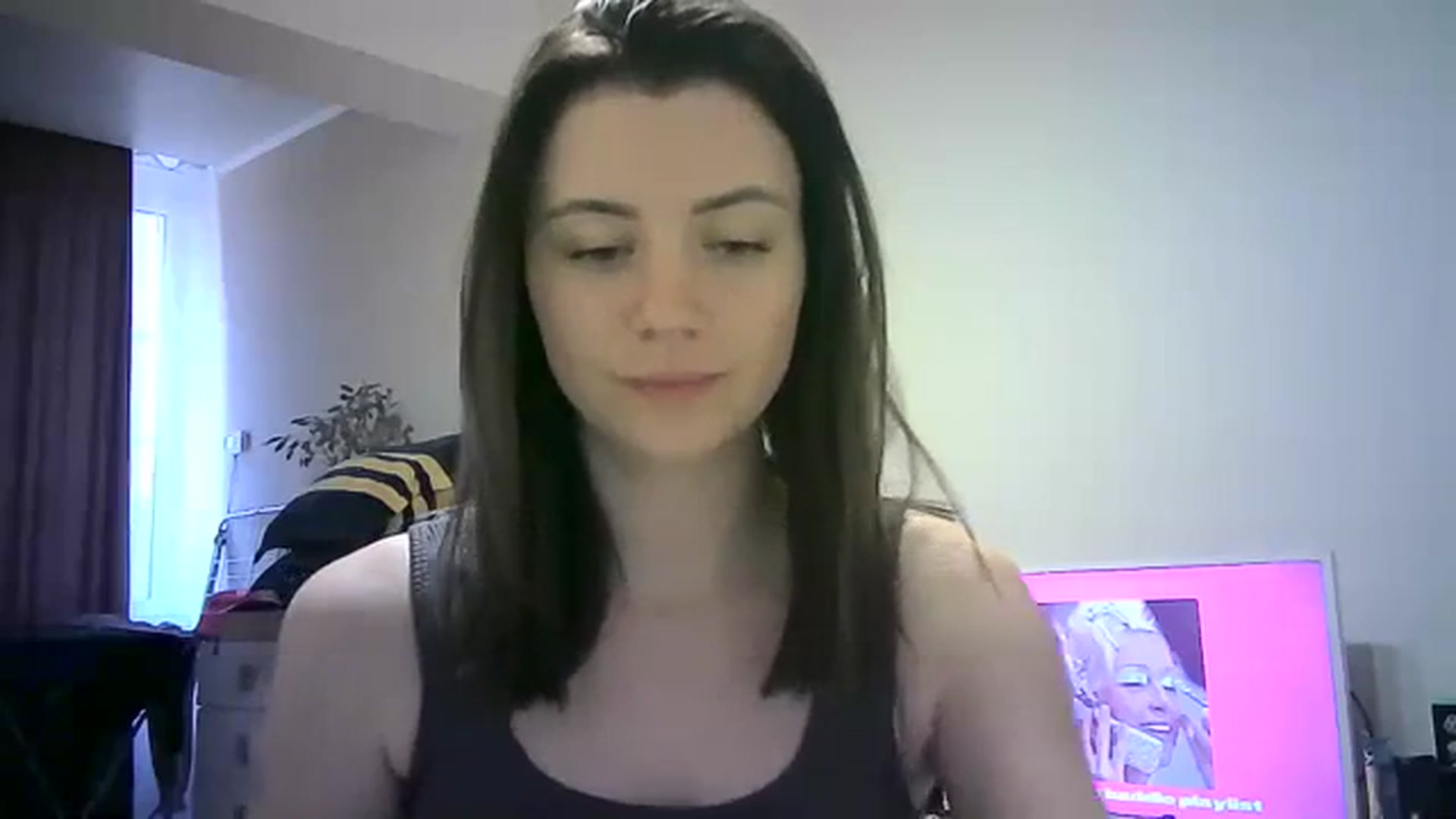 Gallery image thumbnail from Sulfate0's myfreecams stream on, 04/05/2024, 12:08 image 12 of 20