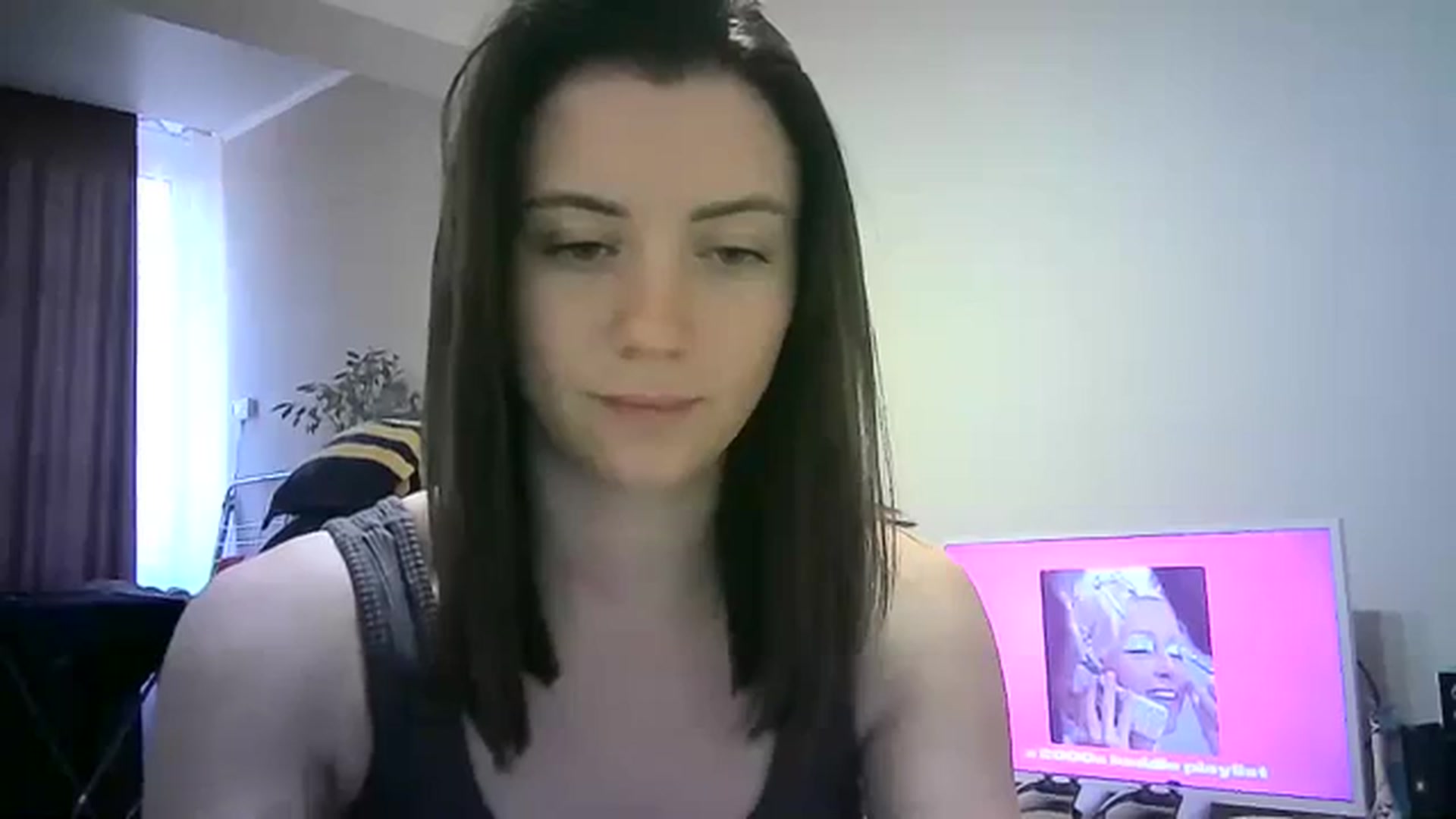 Gallery image thumbnail from Sulfate0's myfreecams stream on, 04/05/2024, 12:47 image 4 of 20