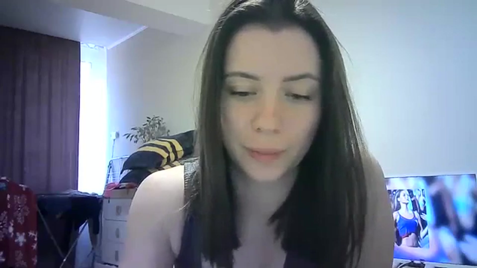 Gallery image thumbnail from Sulfate0's myfreecams stream on, 04/05/2024, 12:47 image 18 of 20