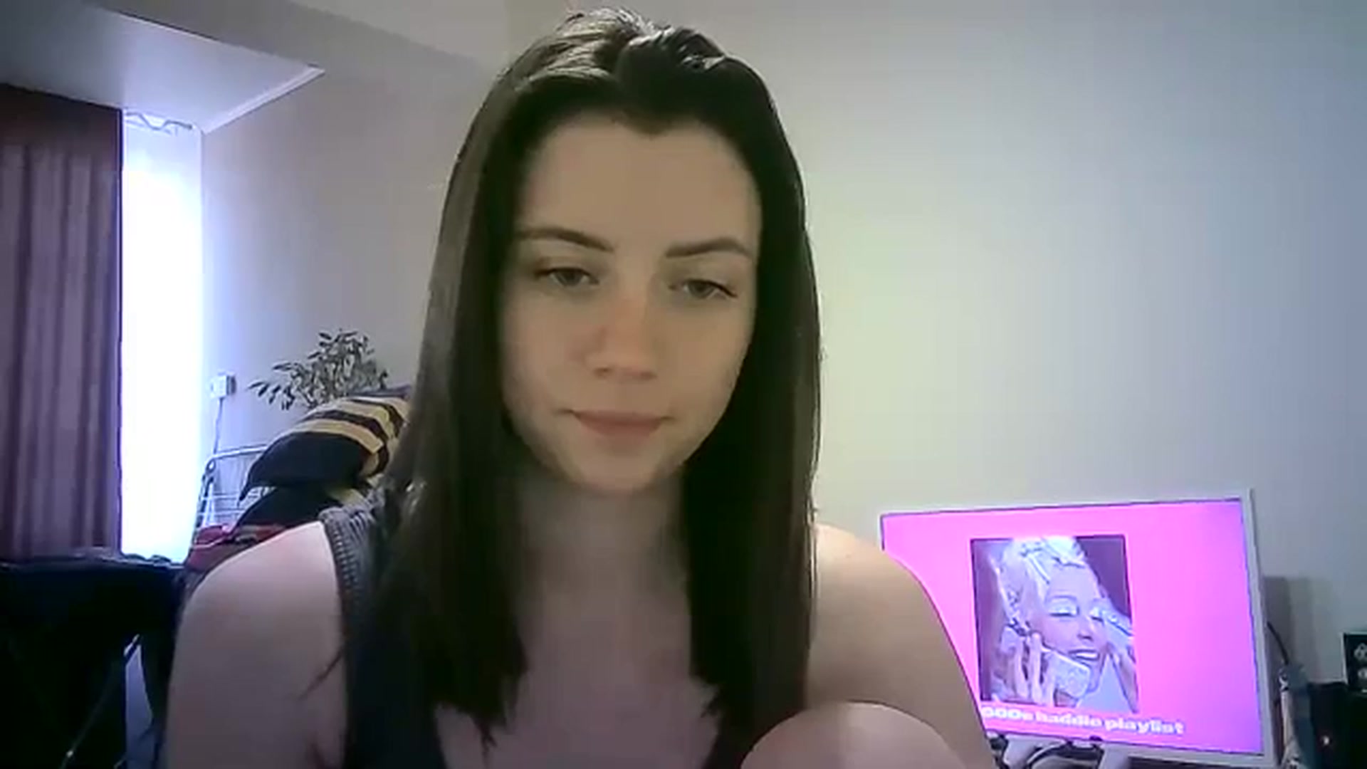 Gallery image thumbnail from Sulfate0's myfreecams stream on, 04/05/2024, 12:47 image 6 of 20