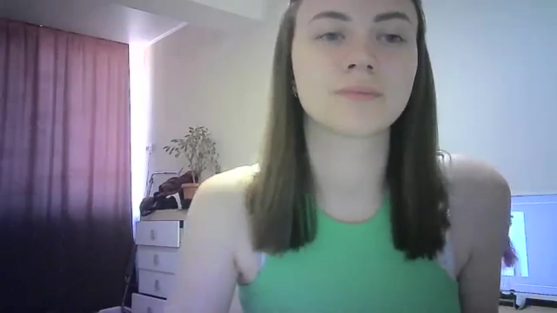 Gallery image thumbnail from Sulfate0's myfreecams stream on, 04/11/2024, 09:02 image 12 of 20