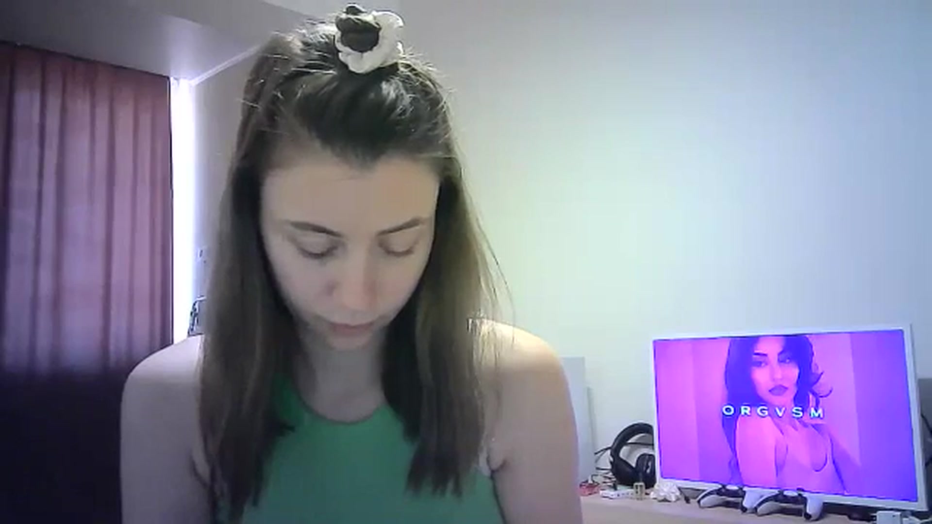 Gallery image thumbnail from Sulfate0's myfreecams stream on, 04/17/2024, 10:52 image 14 of 20
