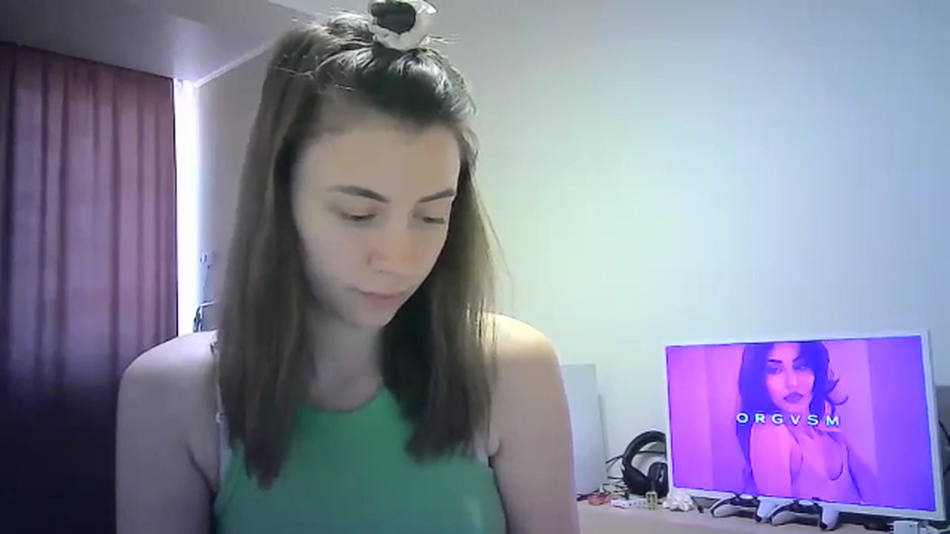 Gallery image thumbnail from Sulfate0's myfreecams stream on, 04/17/2024, 10:52 image 13 of 20