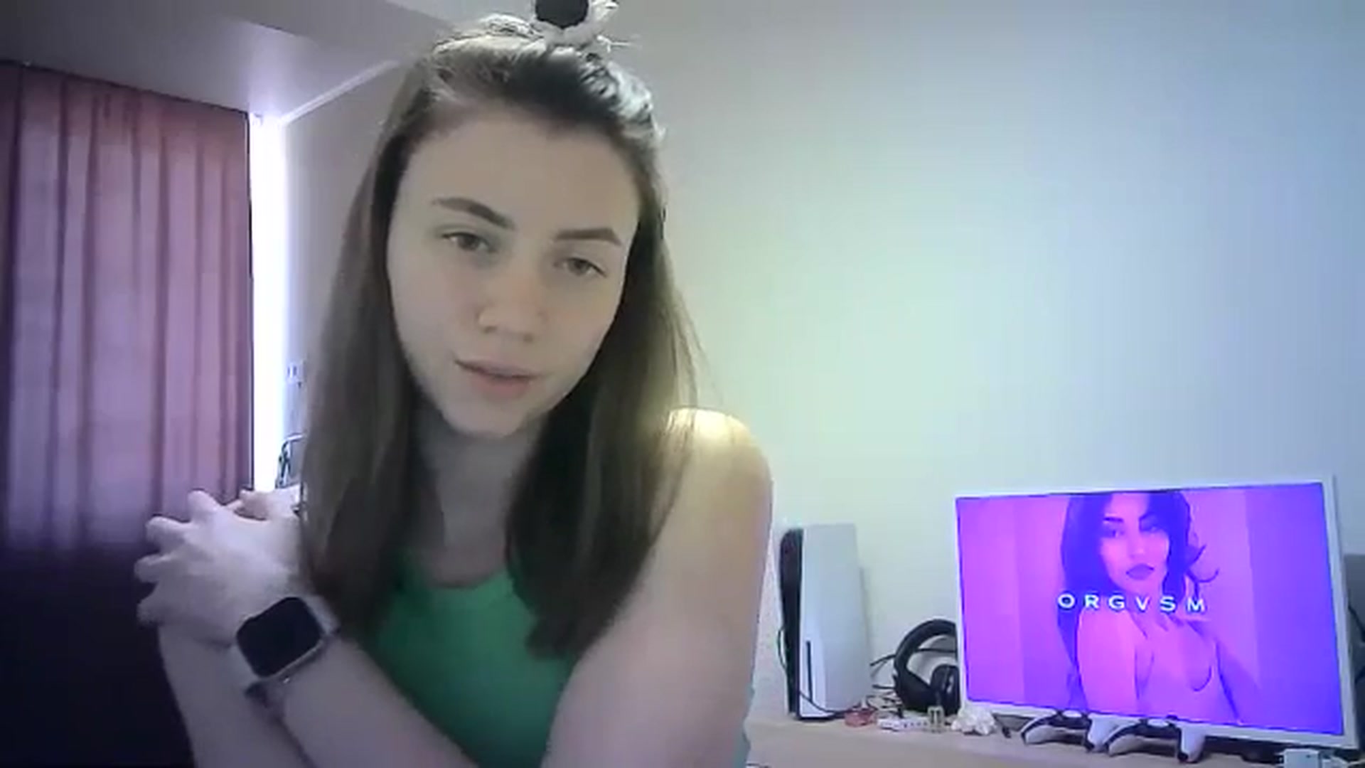 Gallery image thumbnail from Sulfate0's myfreecams stream on, 04/17/2024, 10:52 image 16 of 20