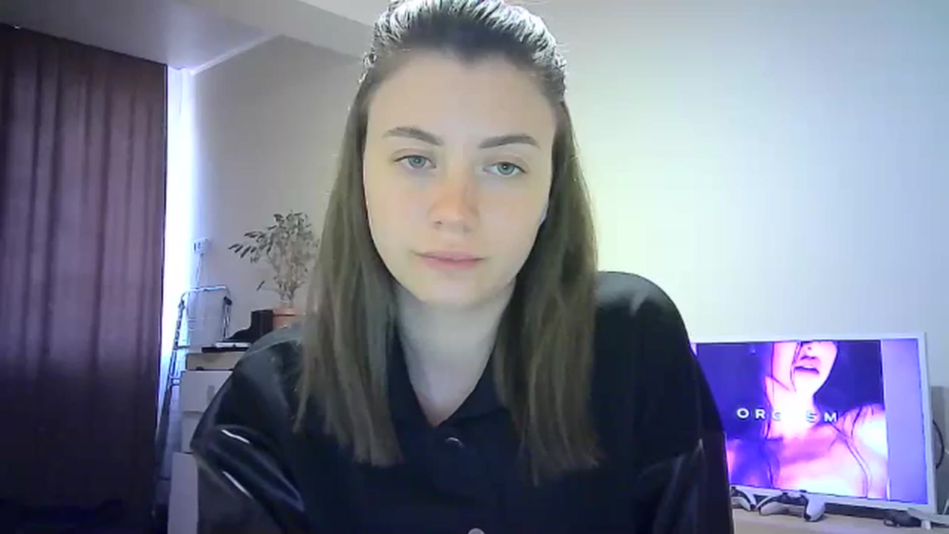 Gallery image thumbnail from Sulfate0's myfreecams stream on, 04/19/2024, 13:03 image 1 of 20