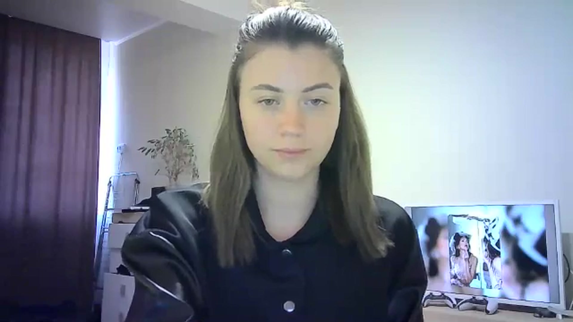 Gallery image thumbnail from Sulfate0's myfreecams stream on, 04/19/2024, 13:03 image 19 of 20