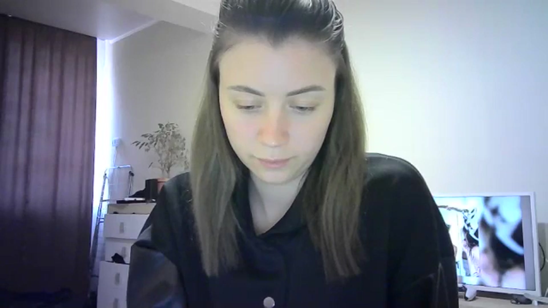 Gallery image thumbnail from Sulfate0's myfreecams stream on, 04/19/2024, 13:03 image 15 of 20