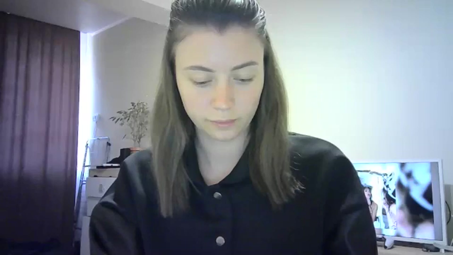 Gallery image thumbnail from Sulfate0's myfreecams stream on, 04/19/2024, 13:03 image 12 of 20